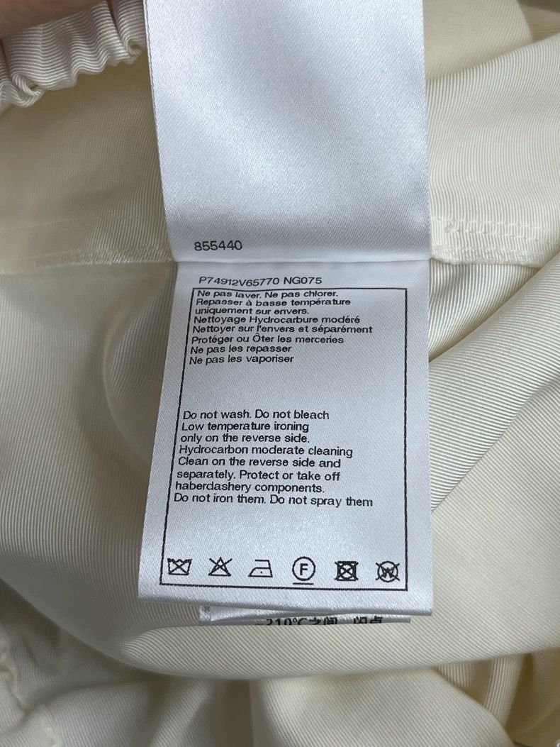 Chanel Chanel 23S white lace shorts Size 42" / US 20 - 6 Thumbnail