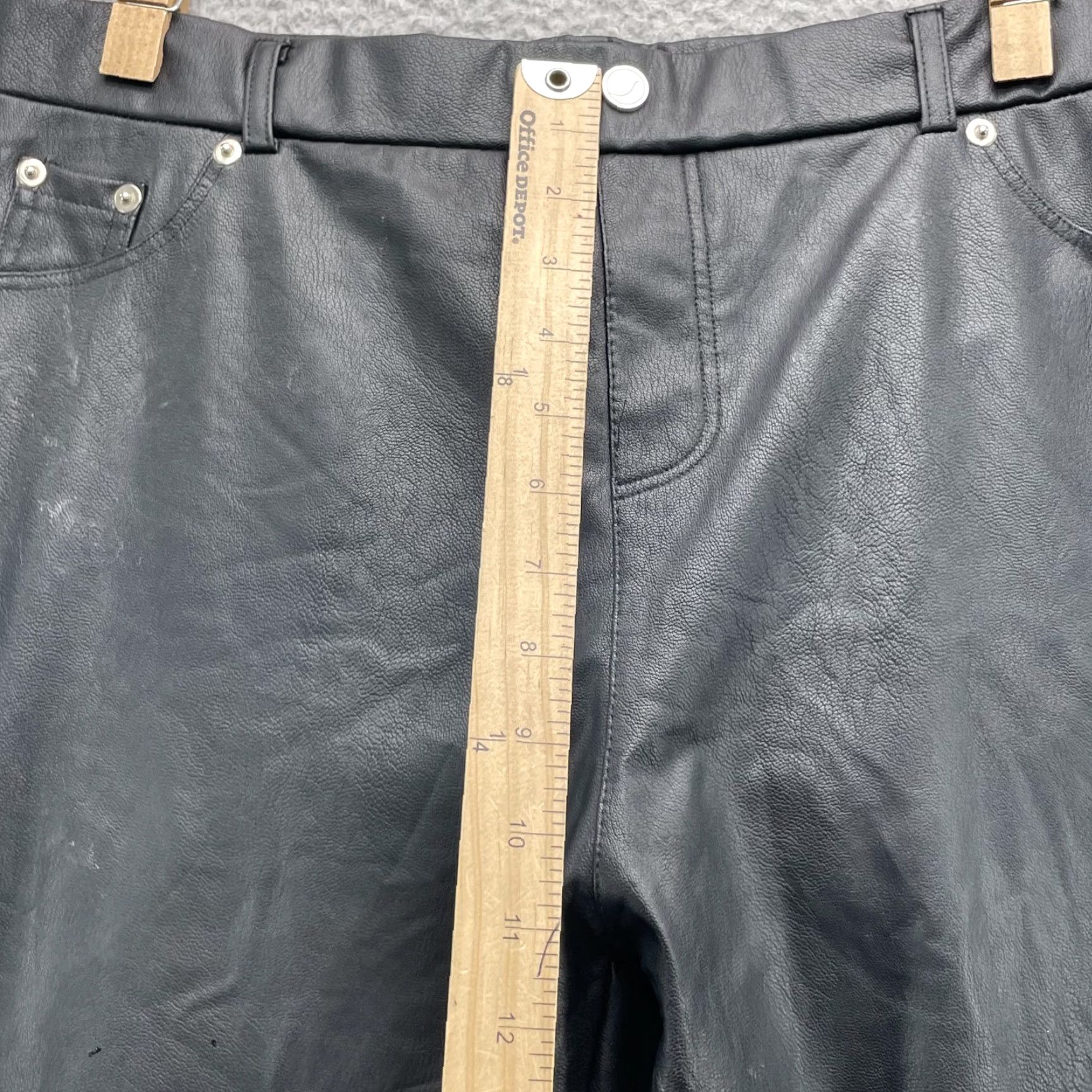 Vintage VINTAGE Tagoo Vegan Leather Jegging Pants Women's 2XL Black Moto Biker Grunge Y2k Casual Size 40" / US 18 - 6 Thumbnail
