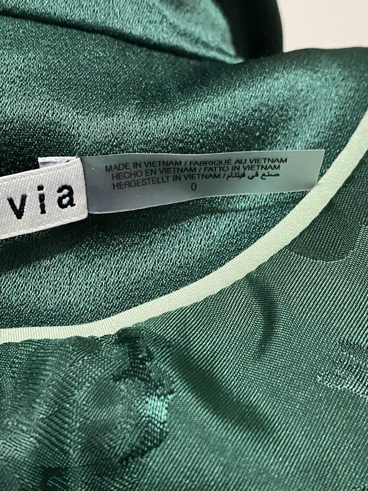 Alice + Olivia ALICE + OLIVIA Silas Satin Single-Breasted Blazer size 0 Size XS / US 0-2 / IT 36-38 - 18 Thumbnail