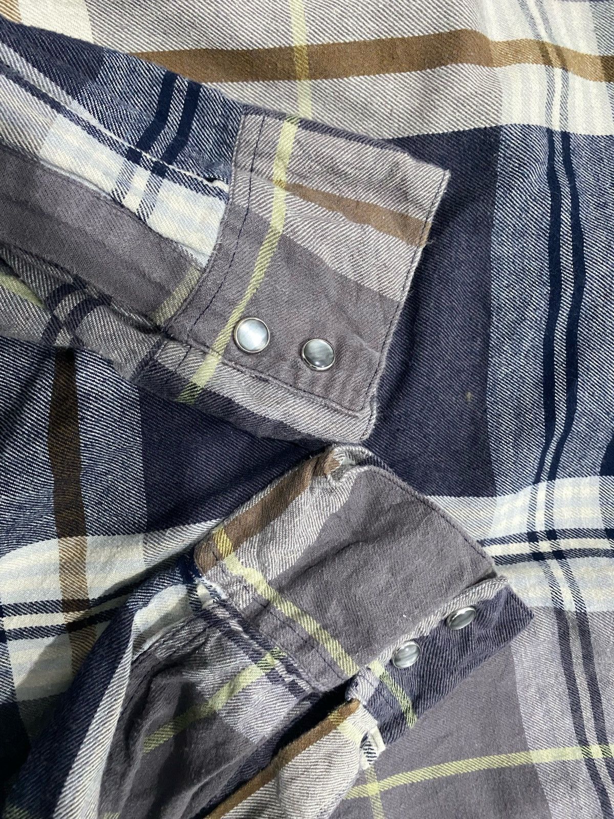 Levi's Vintage Clothing Vintage Levis Flannel Shirt Plaid pearl snap Size US XXL / EU 58 / 5 - 10 Thumbnail