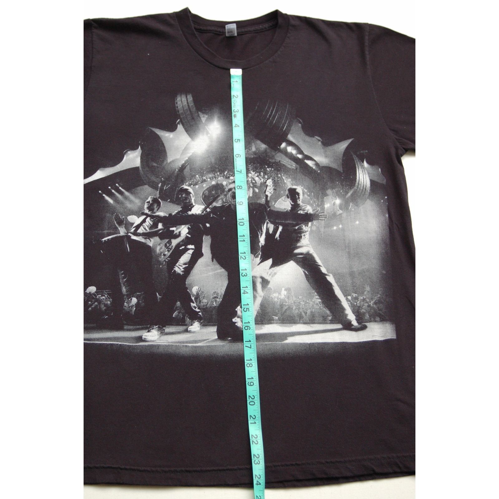 American Apparel U2 360 Tour 2011 Official T-Shirt | American Apparel | M Size US M / EU 48-50 / 2 - 8 Thumbnail