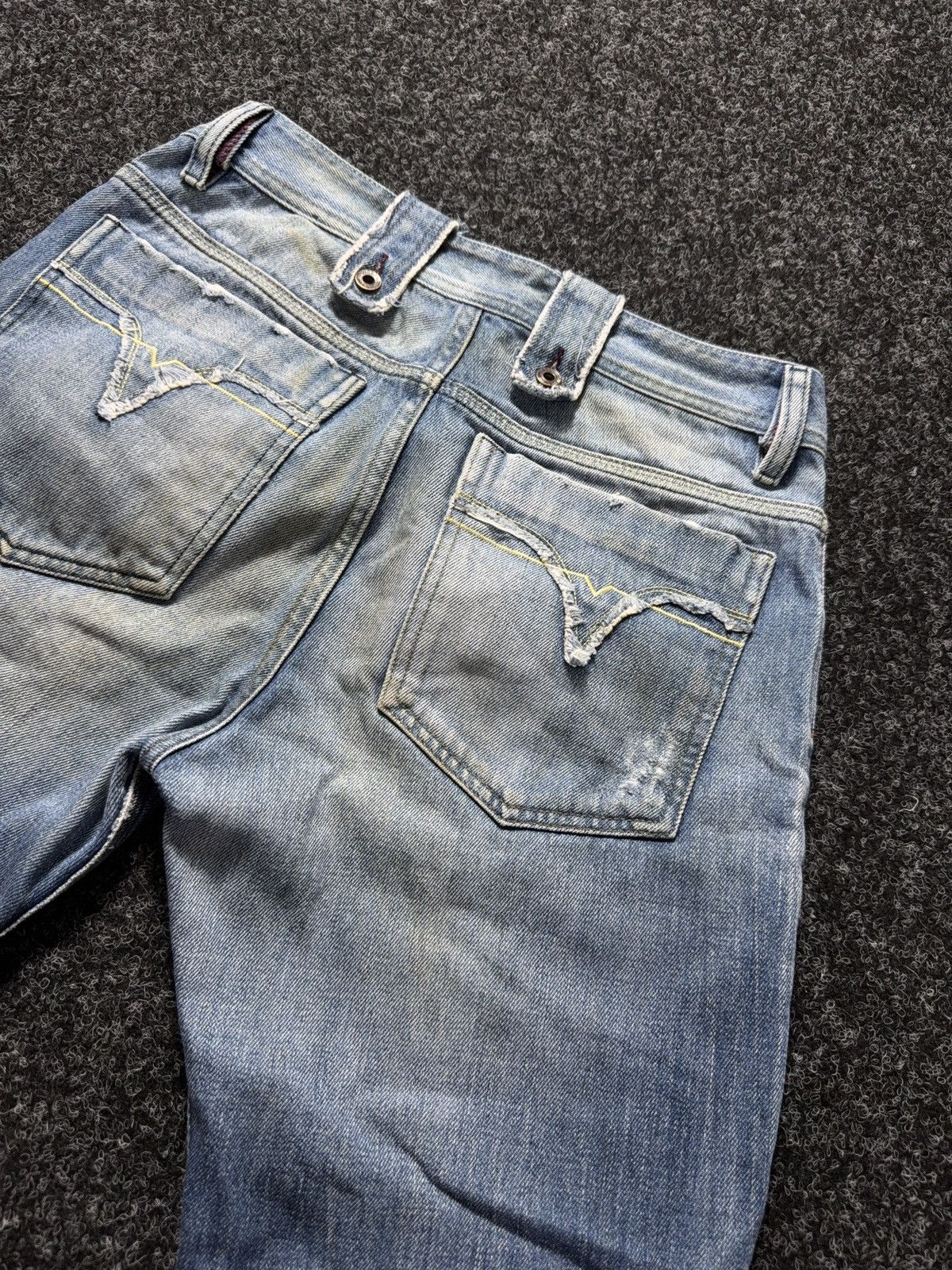 Diesel 00s Diesel Vntg Dirty Distressed Opium Punk Rock Y2K Jeans Size US 28 / EU 44 - 19 Thumbnail