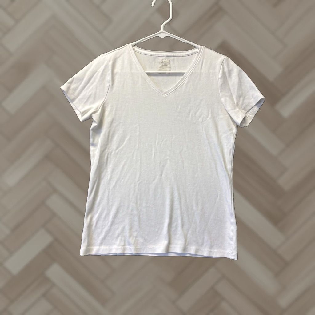 Vintage VINTAGE LL BEAN Women's T-Shirt Short Sleeve V-Neck Basic Size S White Linen Casual Summer Size S / US 4 / IT 40 - 1 Thumbnail