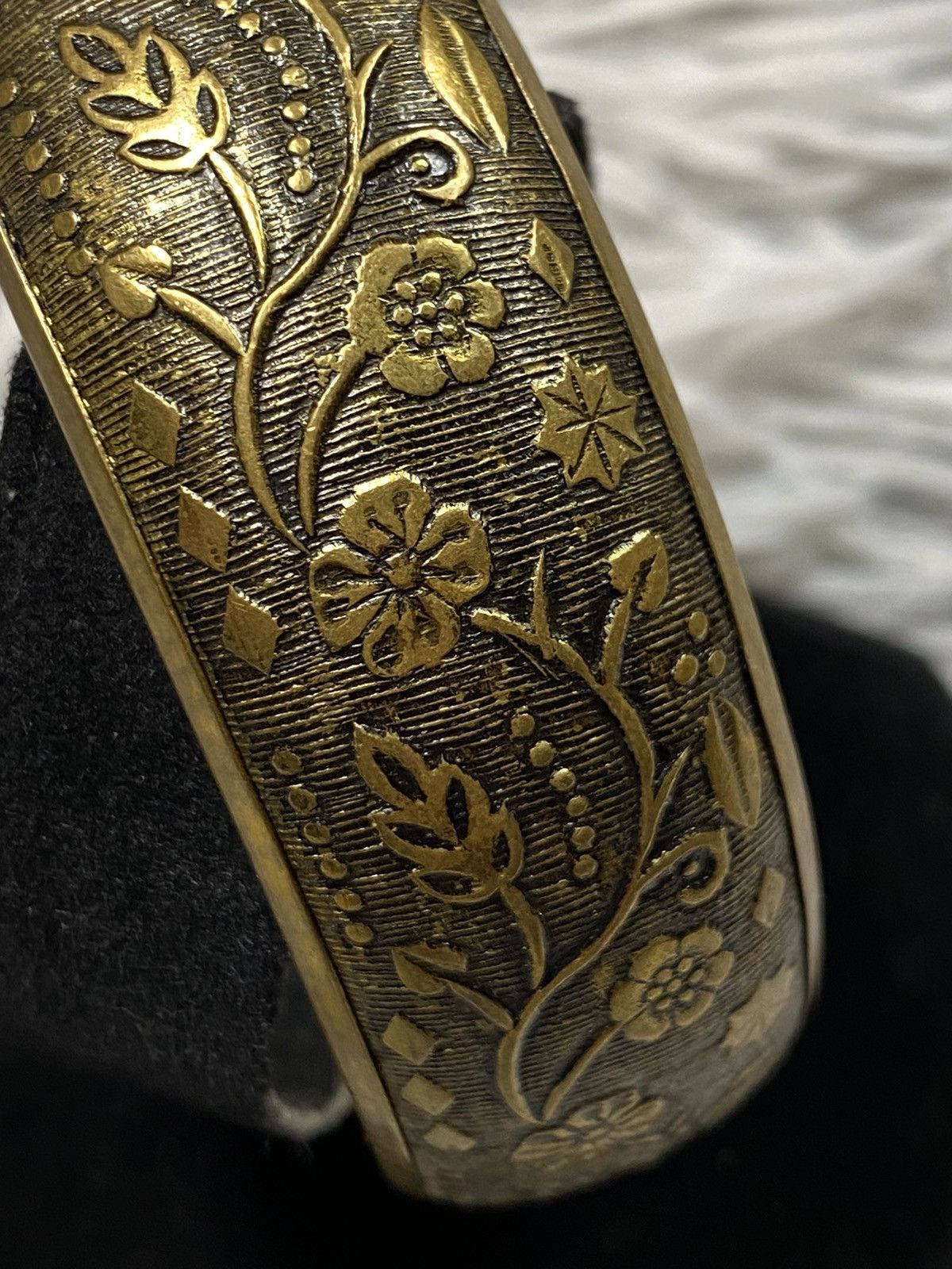 Jewelry Ornate Vintage Brass Cuff Bracelet | Japanese Brand Size ONE SIZE - 5 Thumbnail