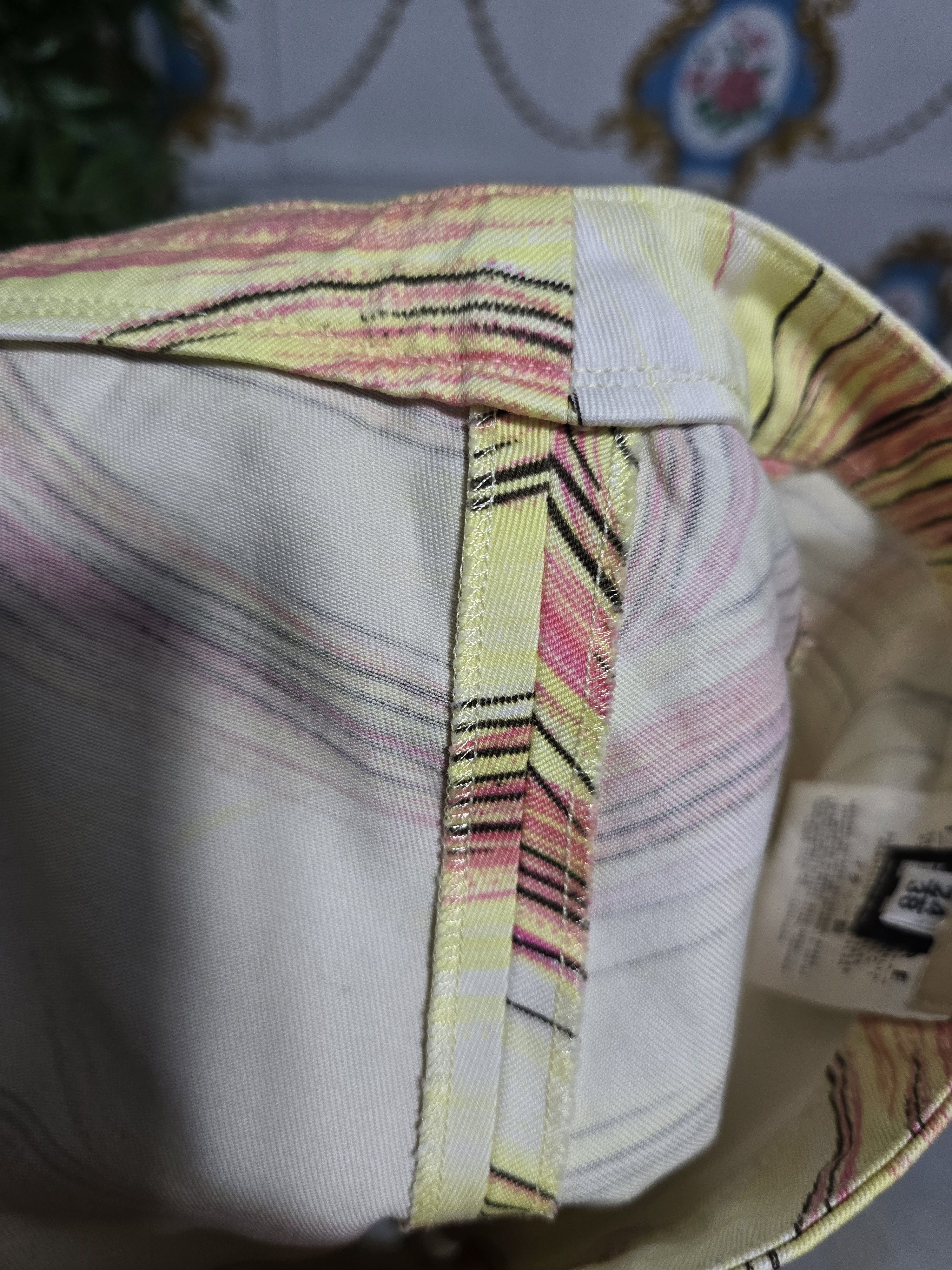 Versace VERSACE VERSUS ,100% silk & cotton,vintage 90' Size 26" / US 2 / IT 38 - 16 Thumbnail
