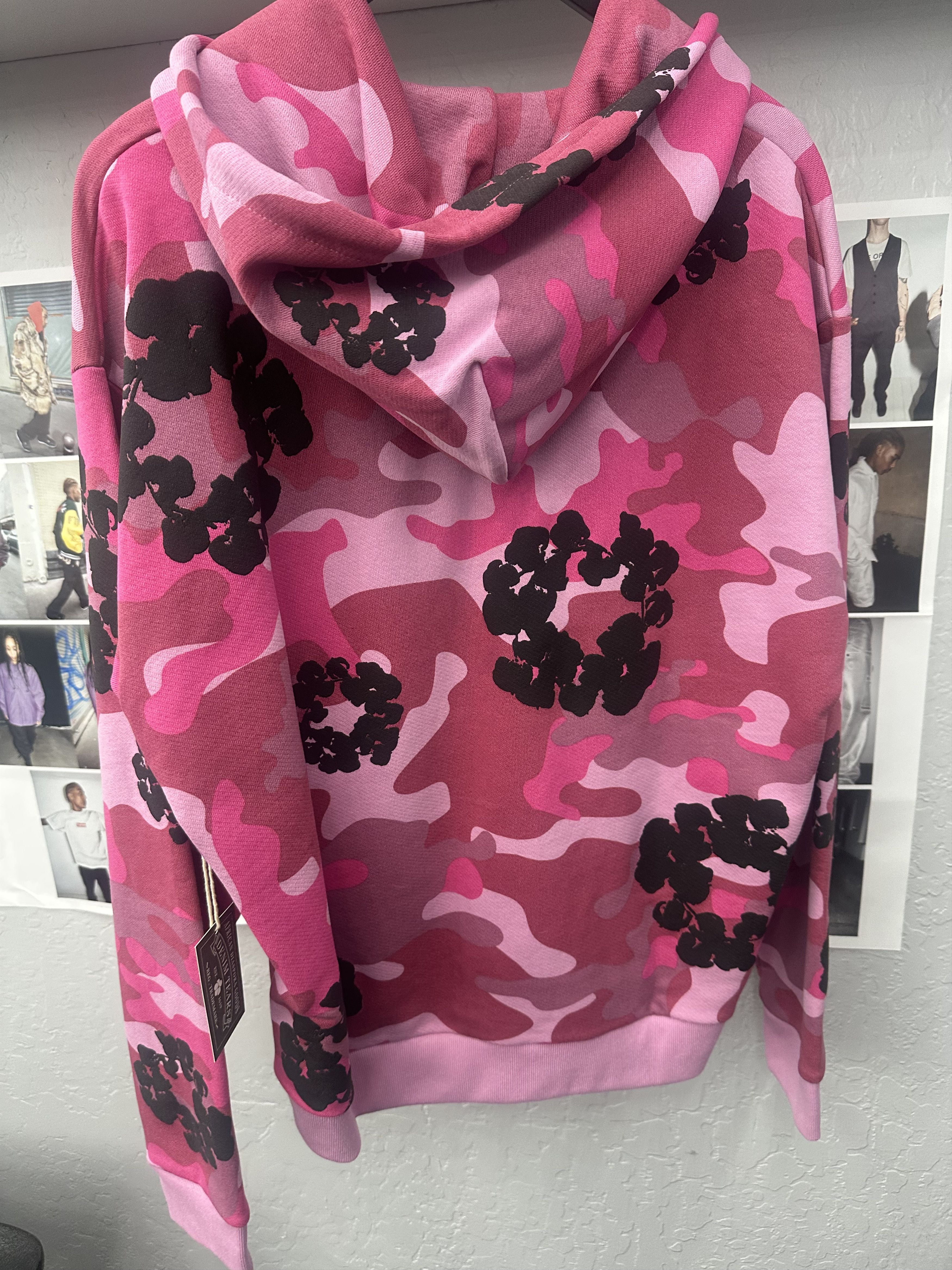 DENIM TEARS Denim Tears Camouflage Zip Up Hoodie Pink Size US XL / EU 56 / 4 - 2 Thumbnail