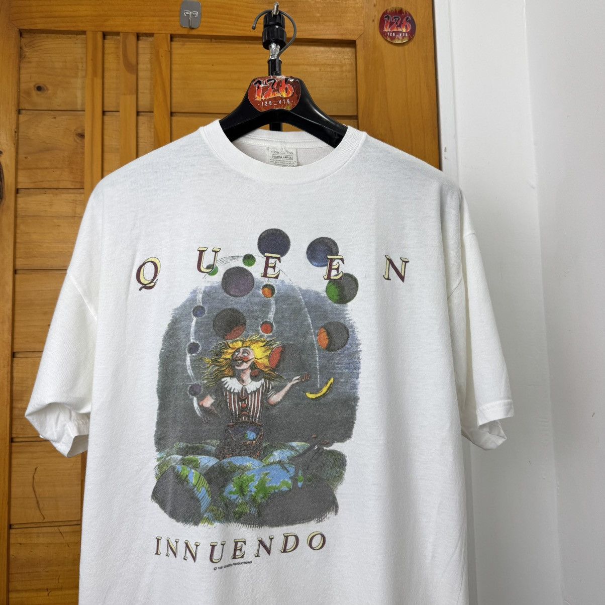 Band Tees Queen Band vintage shirt 90’ Size US XL / EU 56 / 4 - 2 Thumbnail