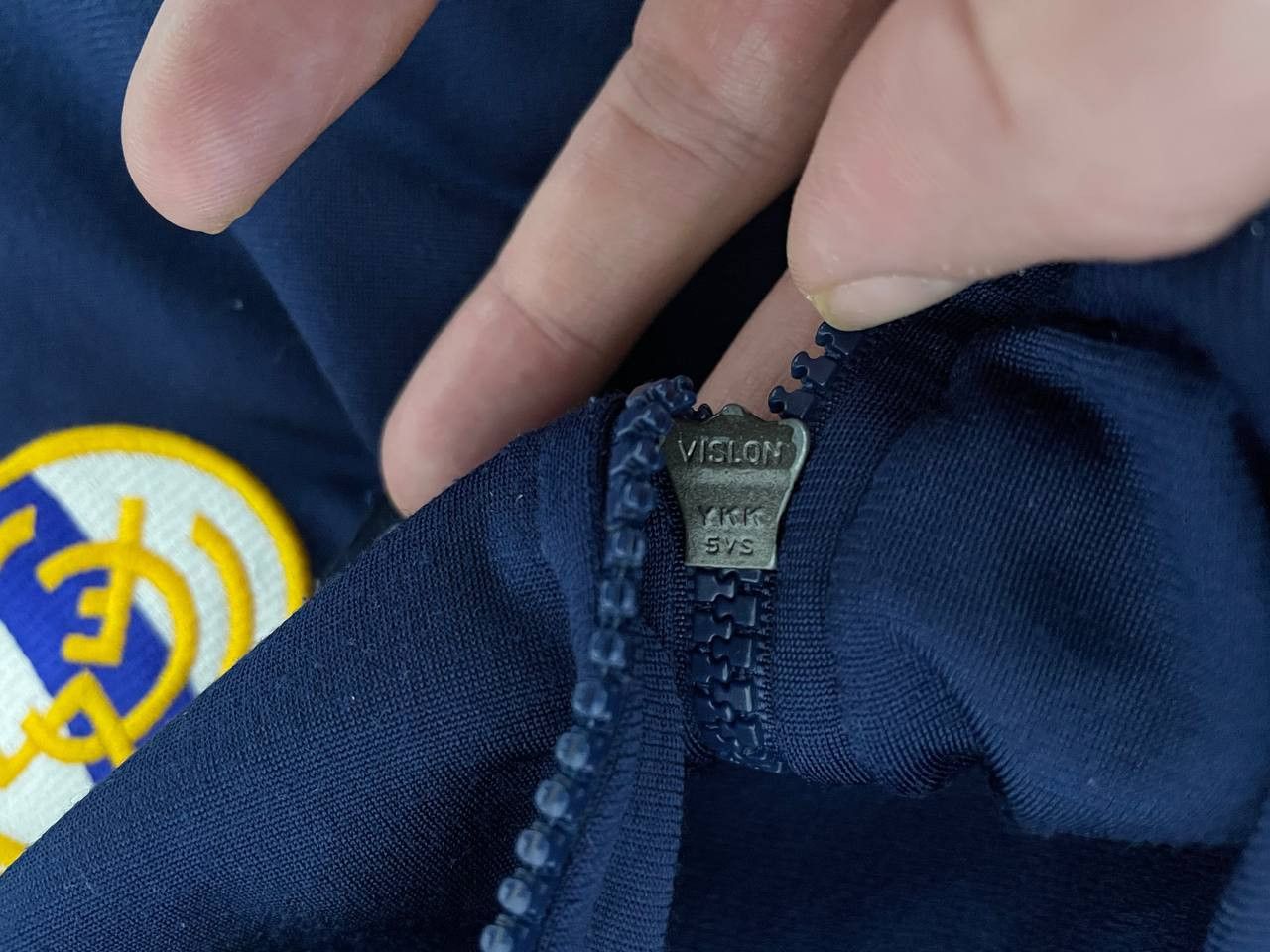Vintage Adidas Real Madrid Vintage 90s soccer jacket Size US M / EU 48-50 / 2 - 4 Thumbnail