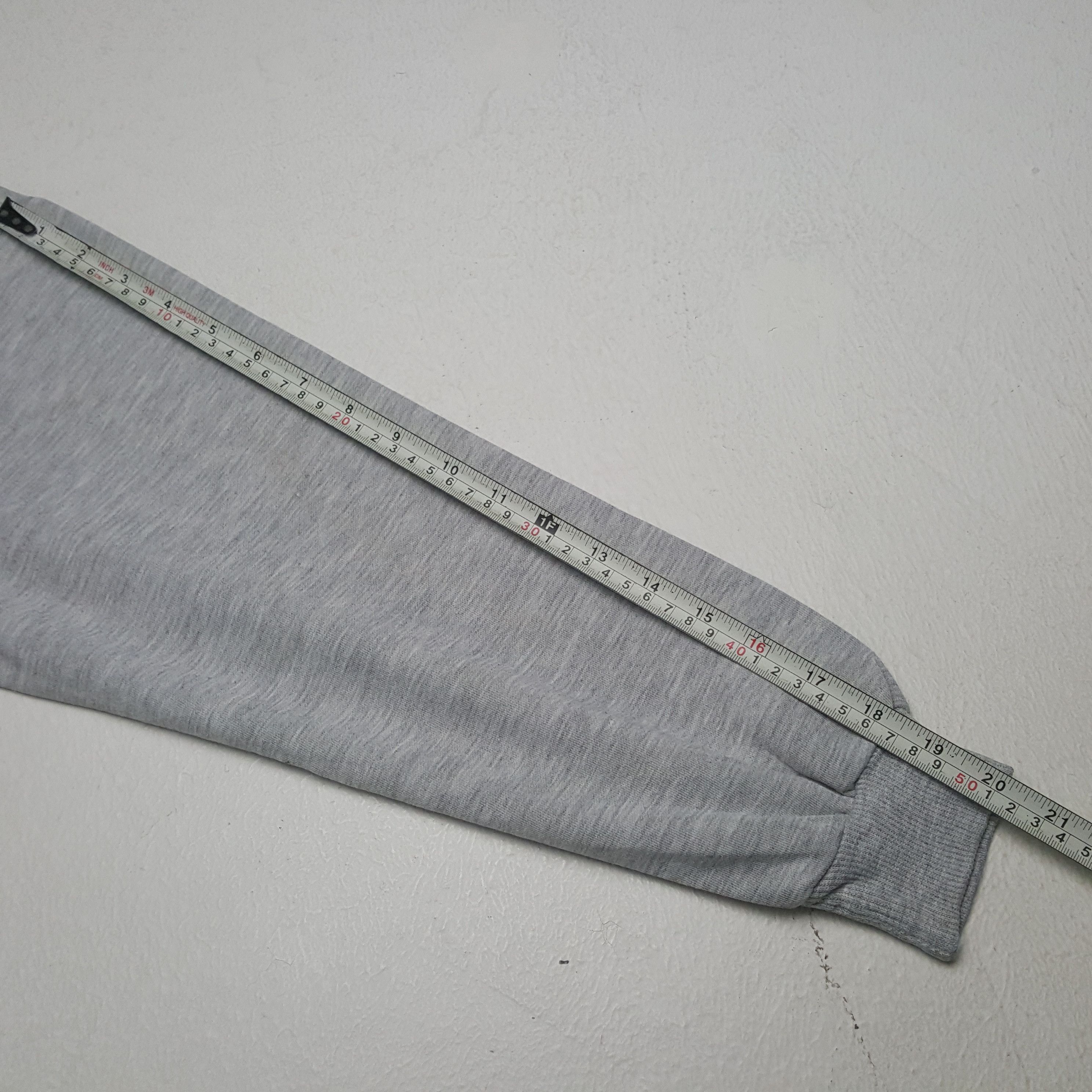 Nike NIKE Small Logo Design Streetwear Sweatshirt C293N24 Size US M / EU 48-50 / 2 - 6 Thumbnail