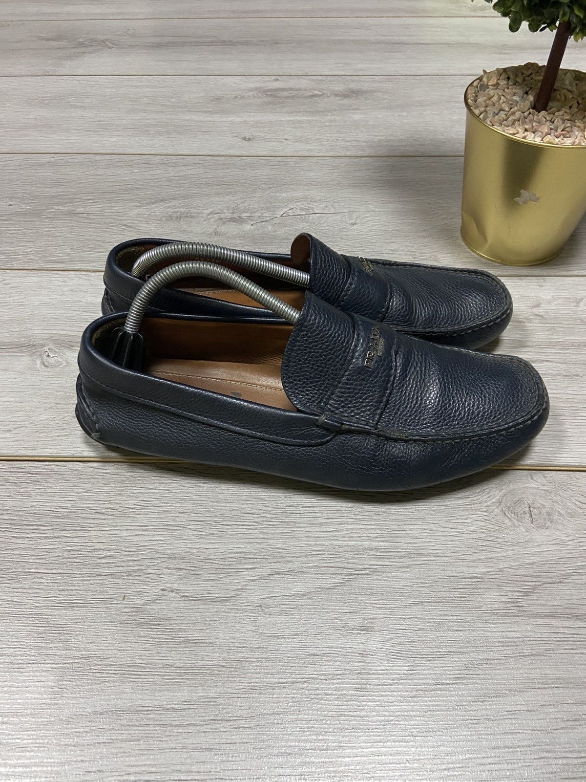 Prada Prada Milano RARE leather vintage sneakers shoes logo Size US 10.5 / EU 43-44 - 3 Thumbnail