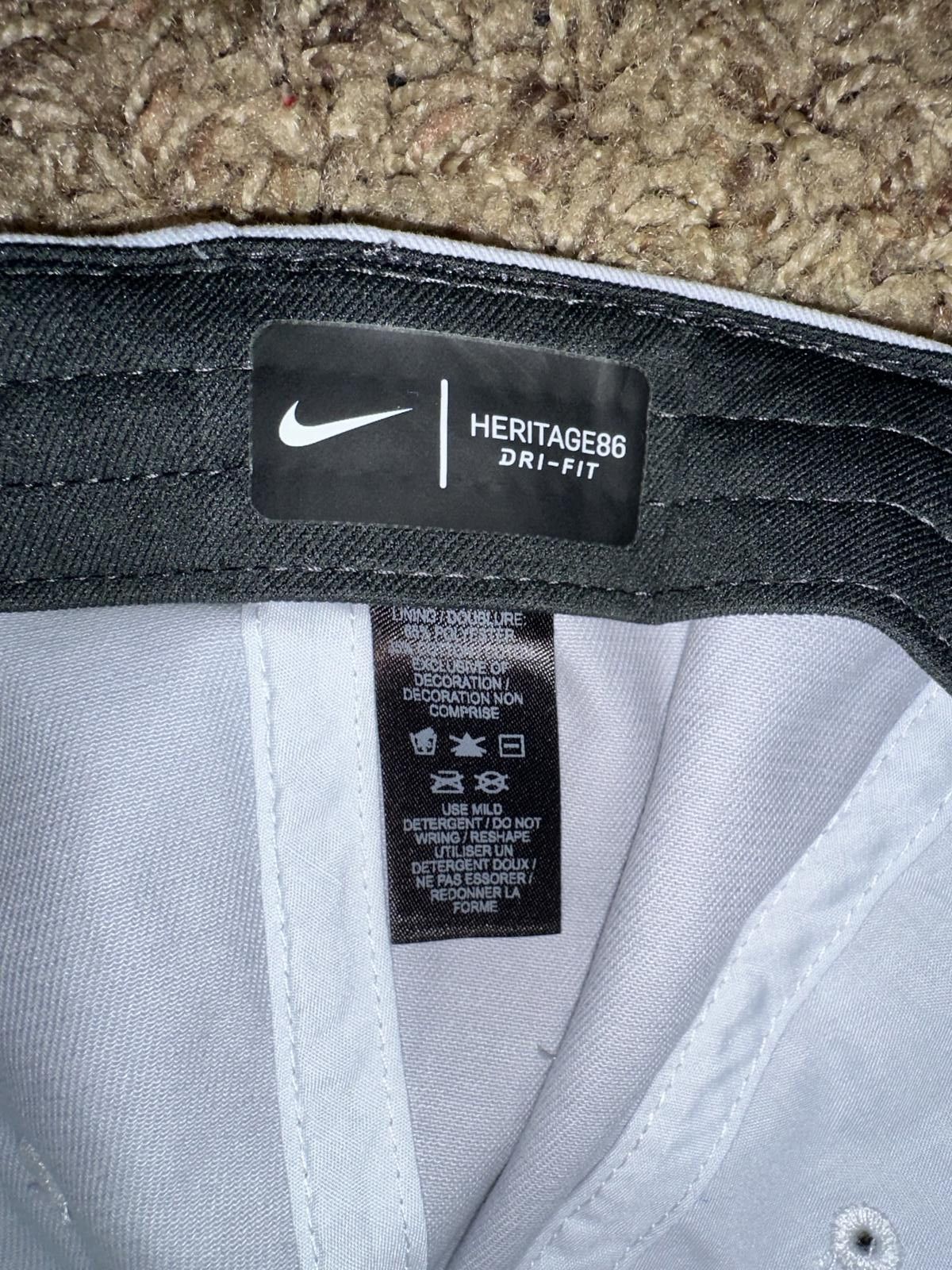 Nike Nike Heritage 86 Snapback Golf Cap Hat Sample Size ONE SIZE - 11 Thumbnail