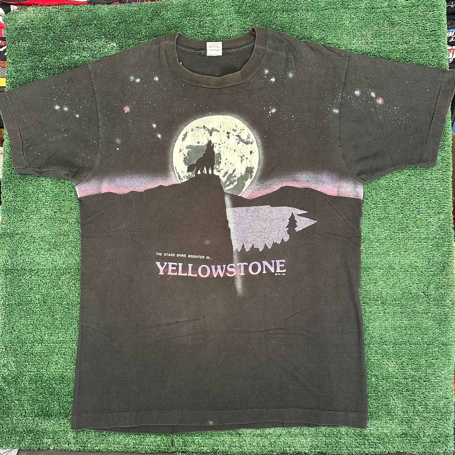 Fruit Of The Loom Vintage 90s Yellowstone Wolf AOP T-Shirt Gorpcore Single Sti Size US XL / EU 56 / 4 - 1 Thumbnail