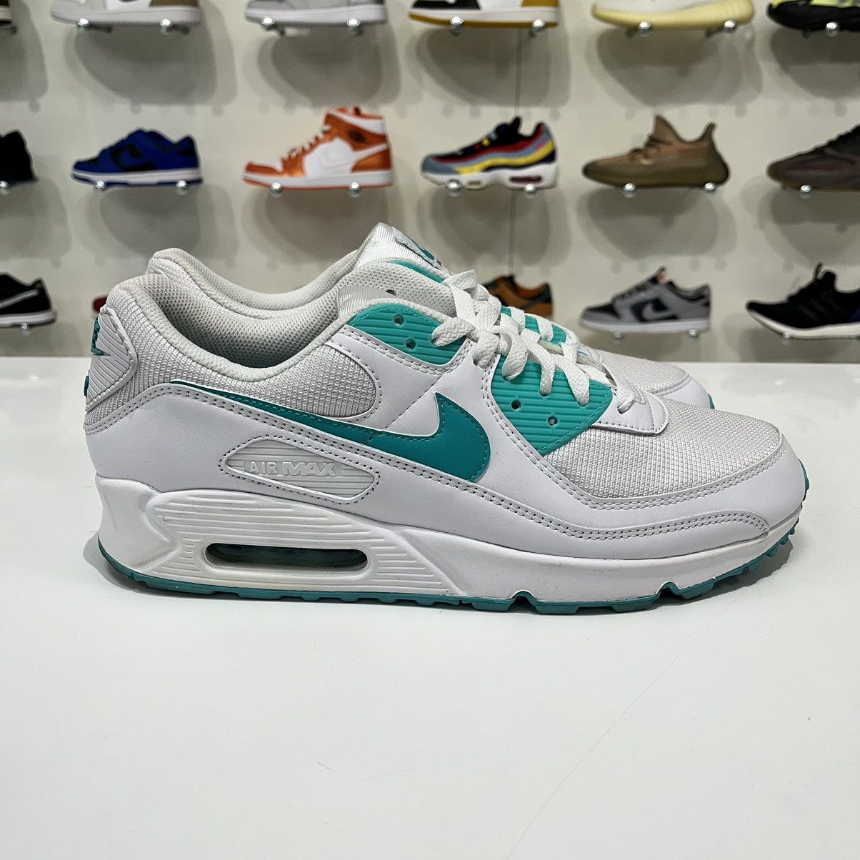 Nike Nike Air Max 90 Hyper Jade Size US 11.5 / EU 44-45 - 6 Thumbnail