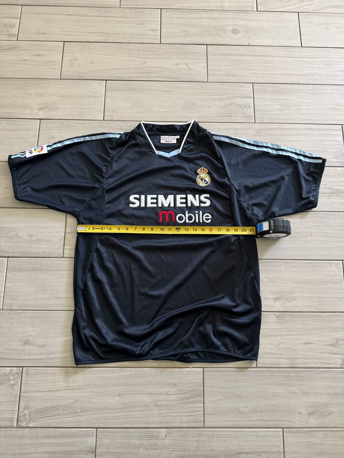 Other 2003-2004 Real Madrid vintage away Jersey Size US L / EU 52-54 / 3 - 2 Thumbnail