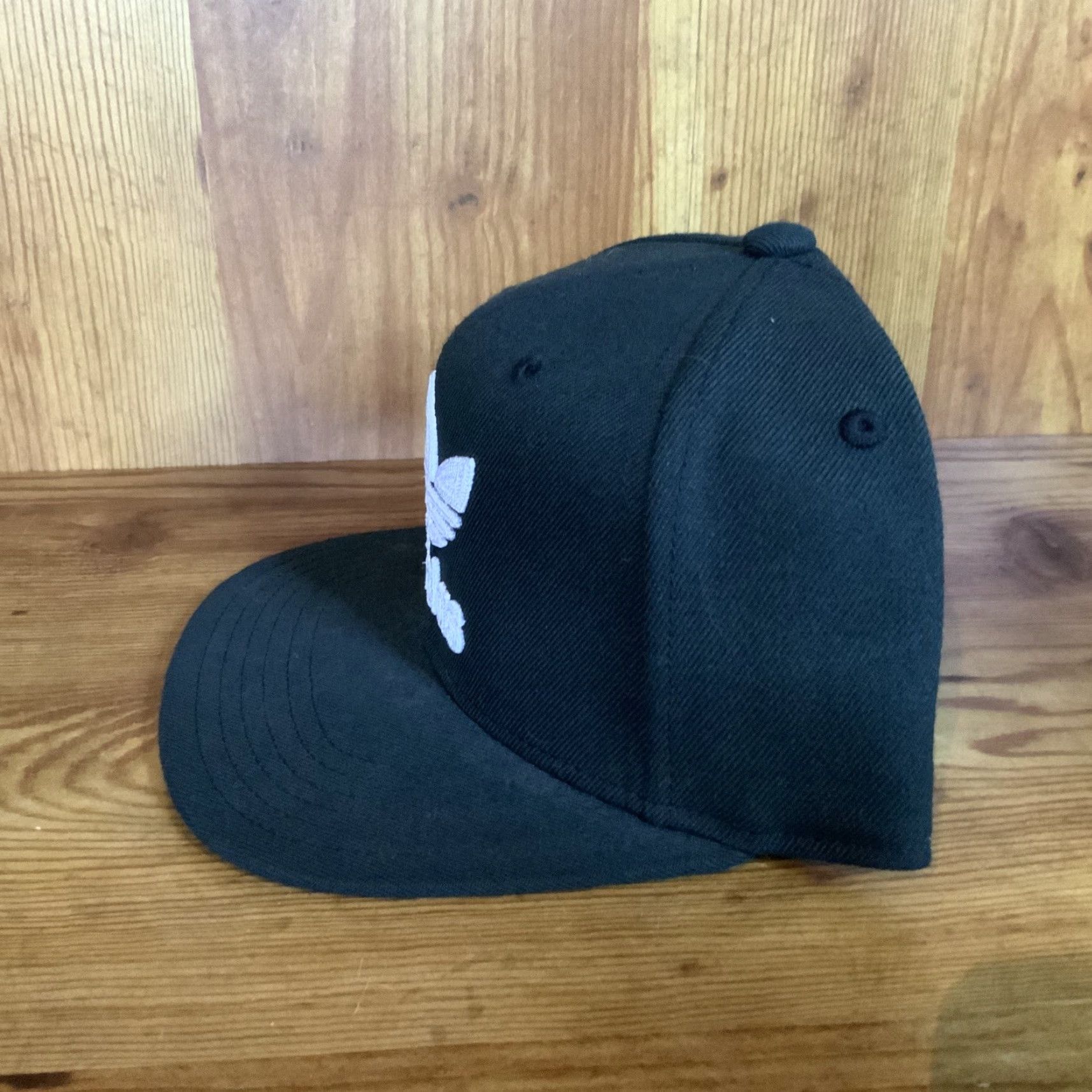 Adidas Adidas Mens Originals Snapback Flat Brim Cap Hat - Black w White Trefoil Mens OSFM Wool Blend Hat Size ONE SIZE - 2 Thumbnail