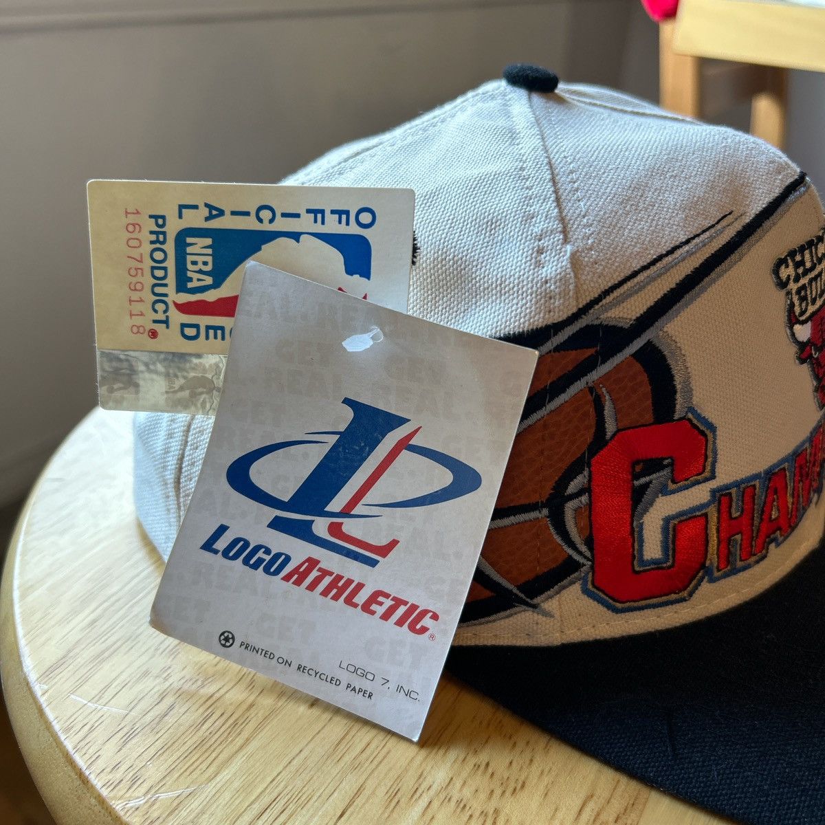 Logo Athletic × NBA × Vintage Vintage 1996 Chicago Bulls Champions NWT Logo Athletic Hat Size ONE SIZE - 4 Thumbnail