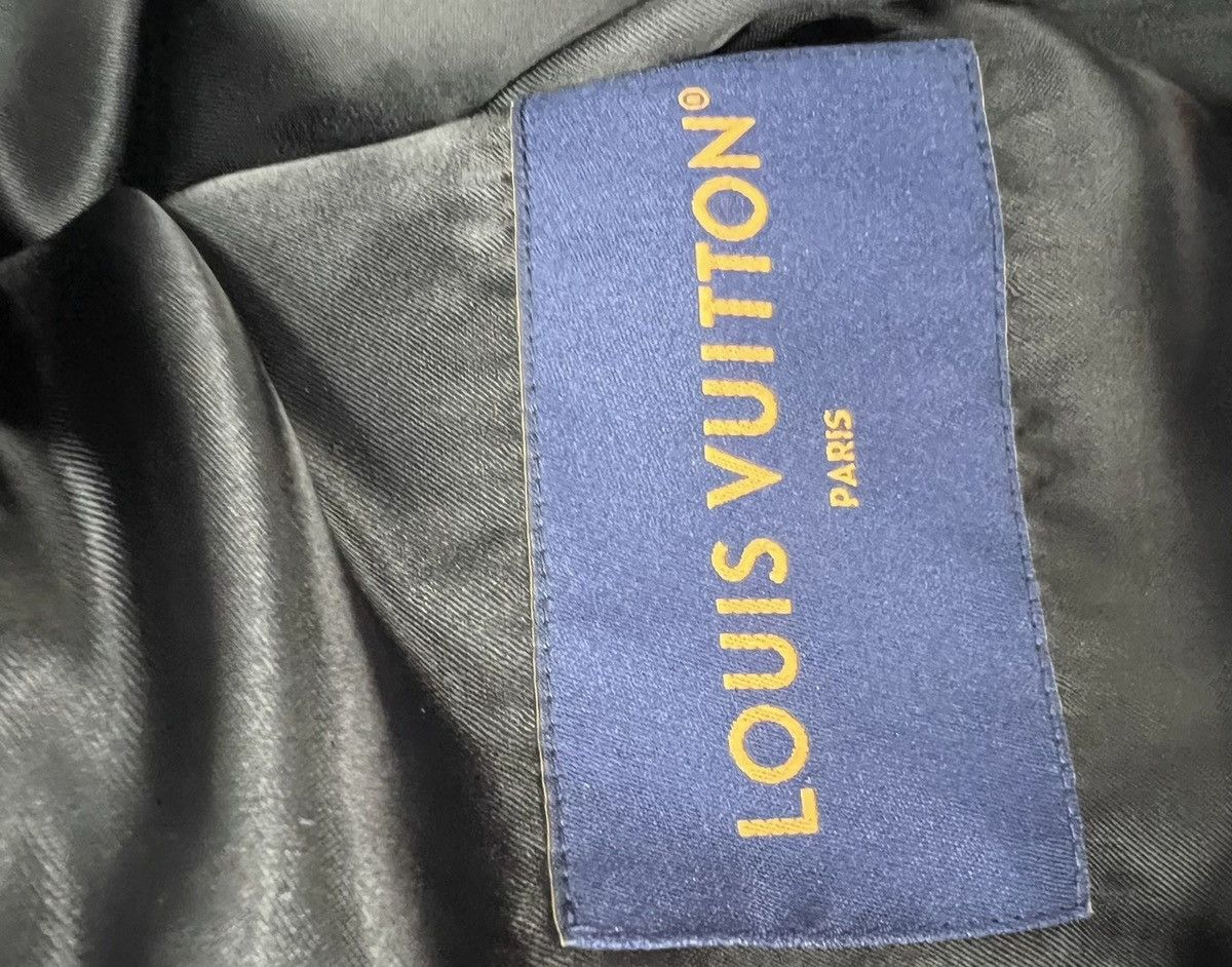 Louis Vuitton Louis Vuitton 50 Pearl whiskey swarovski Embroidered Jacket Size US M / EU 48-50 / 2 - 7 Thumbnail