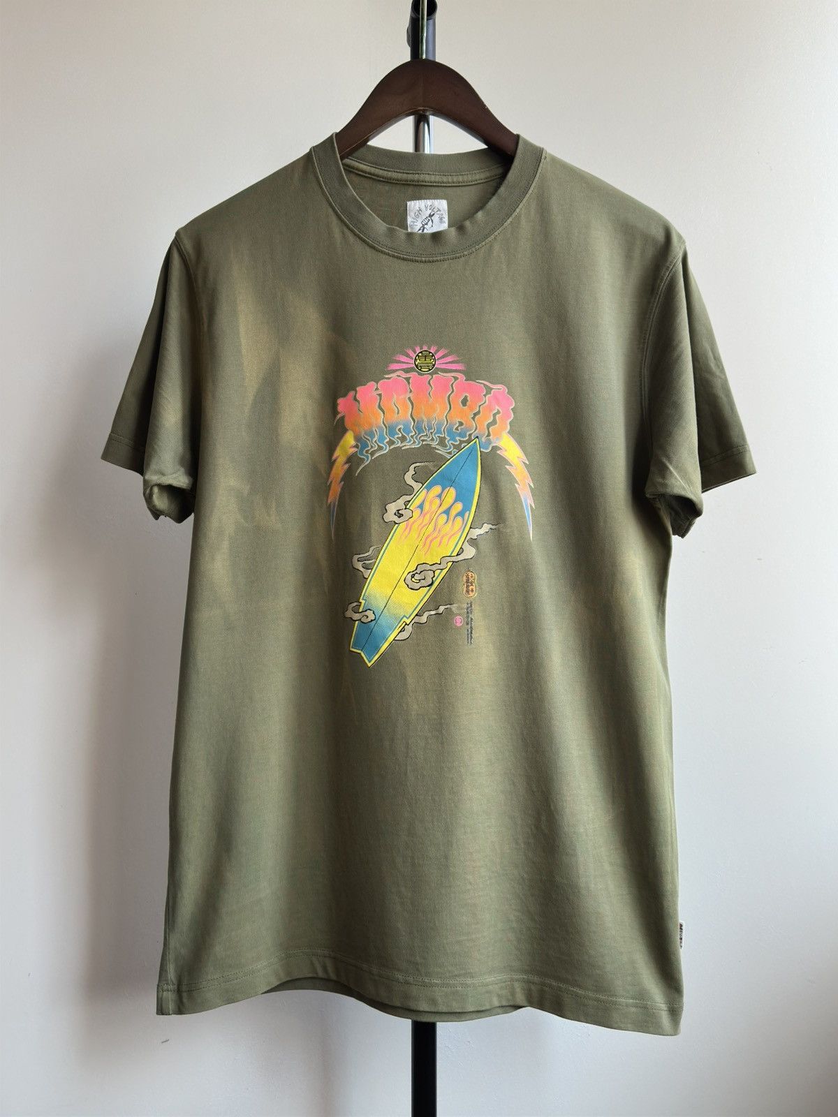 Mambo VINTAGE MAMBO SURF DELUX HIGH VOLTAGE JAPANESE ART TEE Size US L / EU 52-54 / 3 - 2 Thumbnail