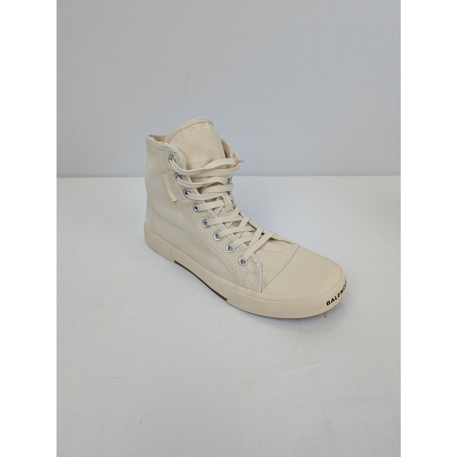 Balenciaga o1rshd1 Q:3 / Paris High Top Destroyed Sneakers Beige/White Size US 12 / EU 45 - 2 Thumbnail