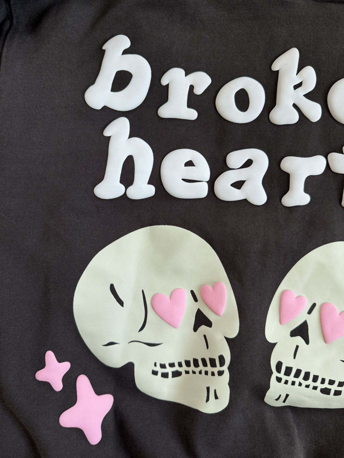 Broken Planet × Designer Broken Planet 🌍 “Broken hearts” skull 💀 brown hoodie relaxed Size US M / EU 48-50 / 2 - 8 Thumbnail