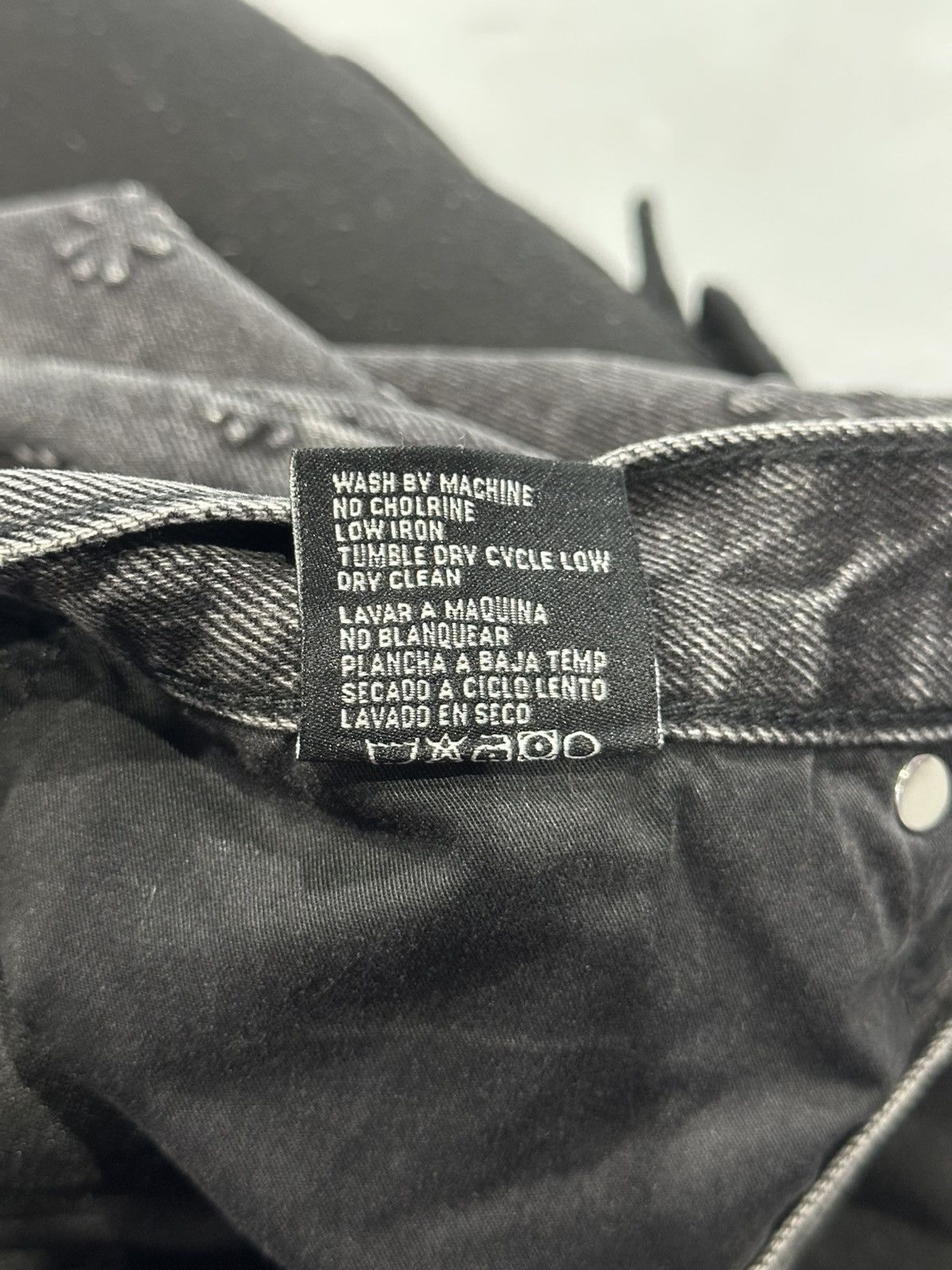 LOSTSHDWS Lost SHDWS Black Embossed Denim Jeans Size US 36 / EU 52 - 3 Thumbnail