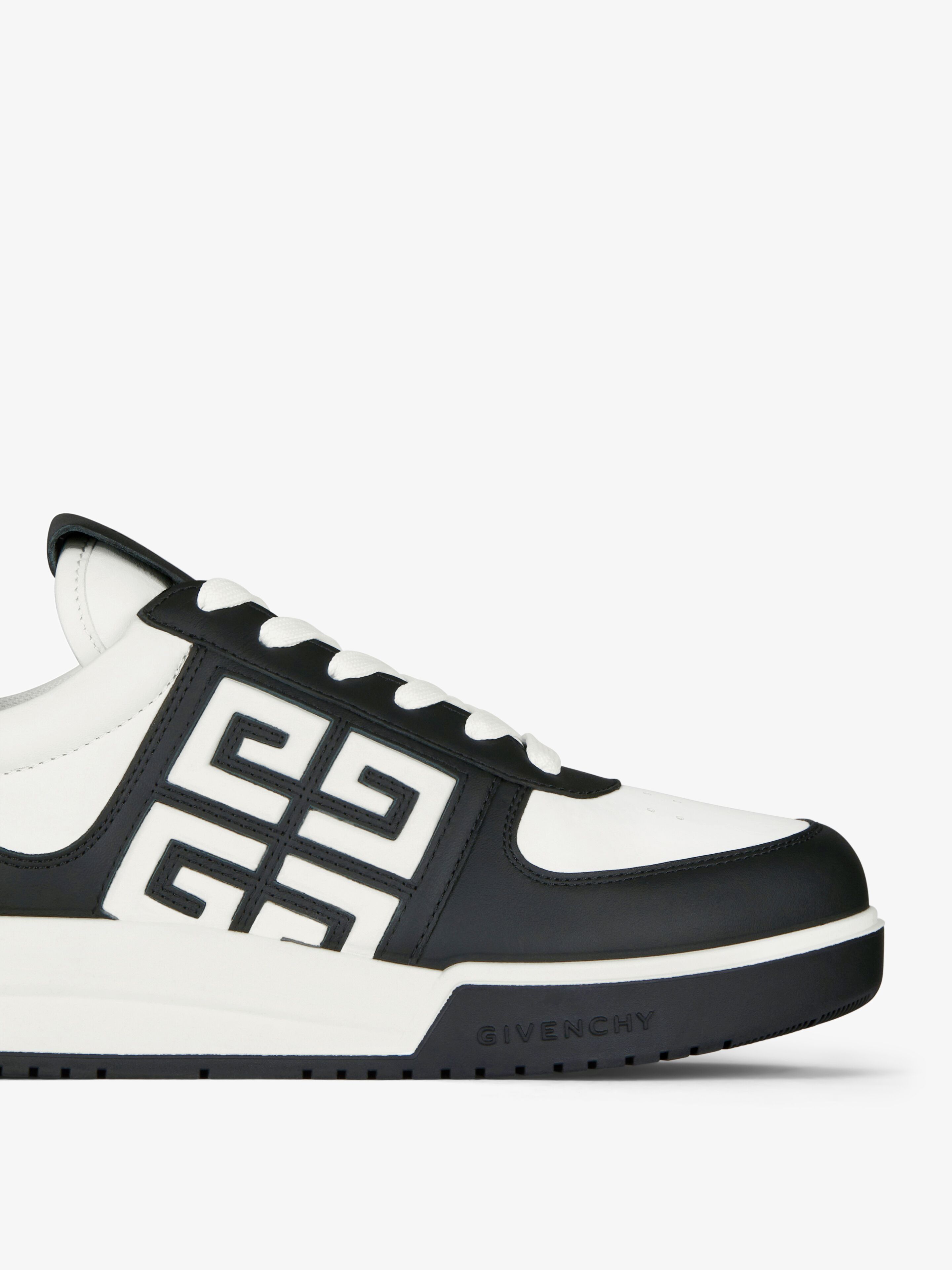 Givenchy o1srvl11e0325 G4 Low-Top Sneakers in Black/White Size US 6 / IT 36 - 6 Thumbnail