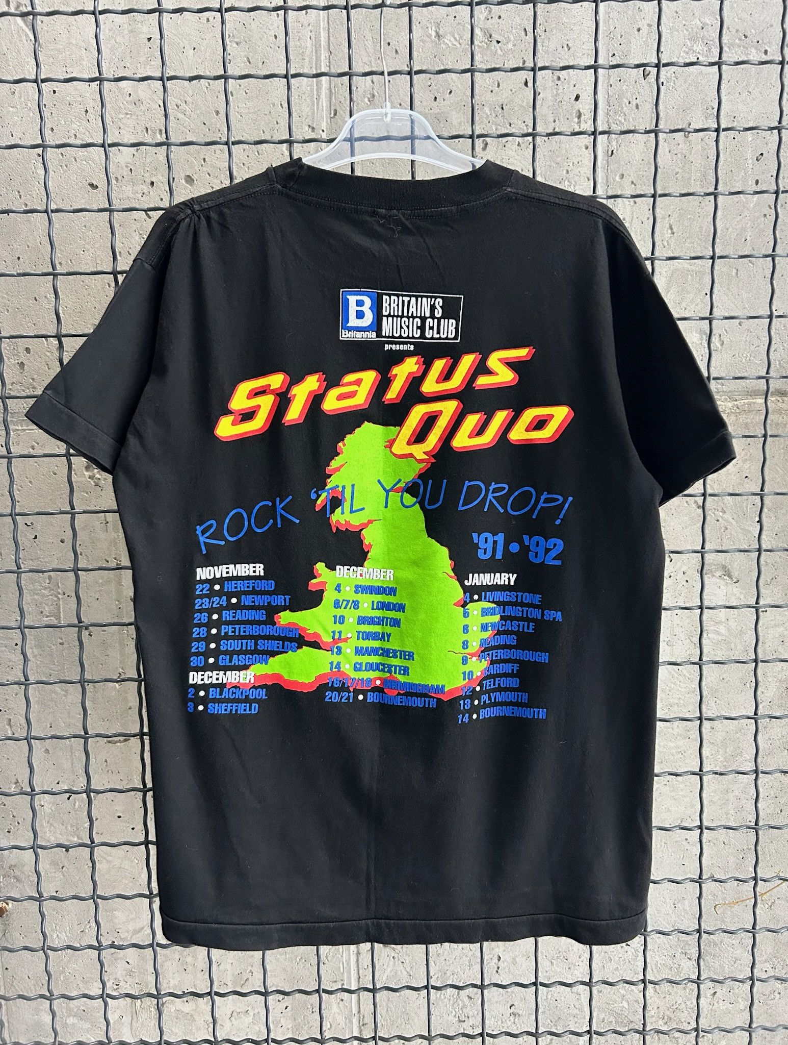 Band Tees Vintage 1992 Status Quo Rock'Til You Rock Band Tour T-shirt Size US M / EU 48-50 / 2 - 2 Thumbnail