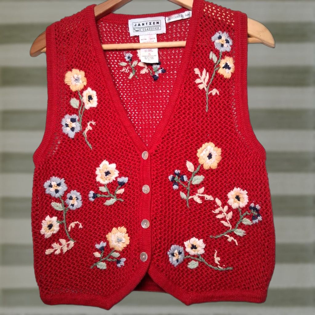 Jantzen VINTAGE Jantzen Sweater Vest Women S Hand Embroidered Floral Red Open Knit Vest Size S / US 4 / IT 40 - 1 Thumbnail