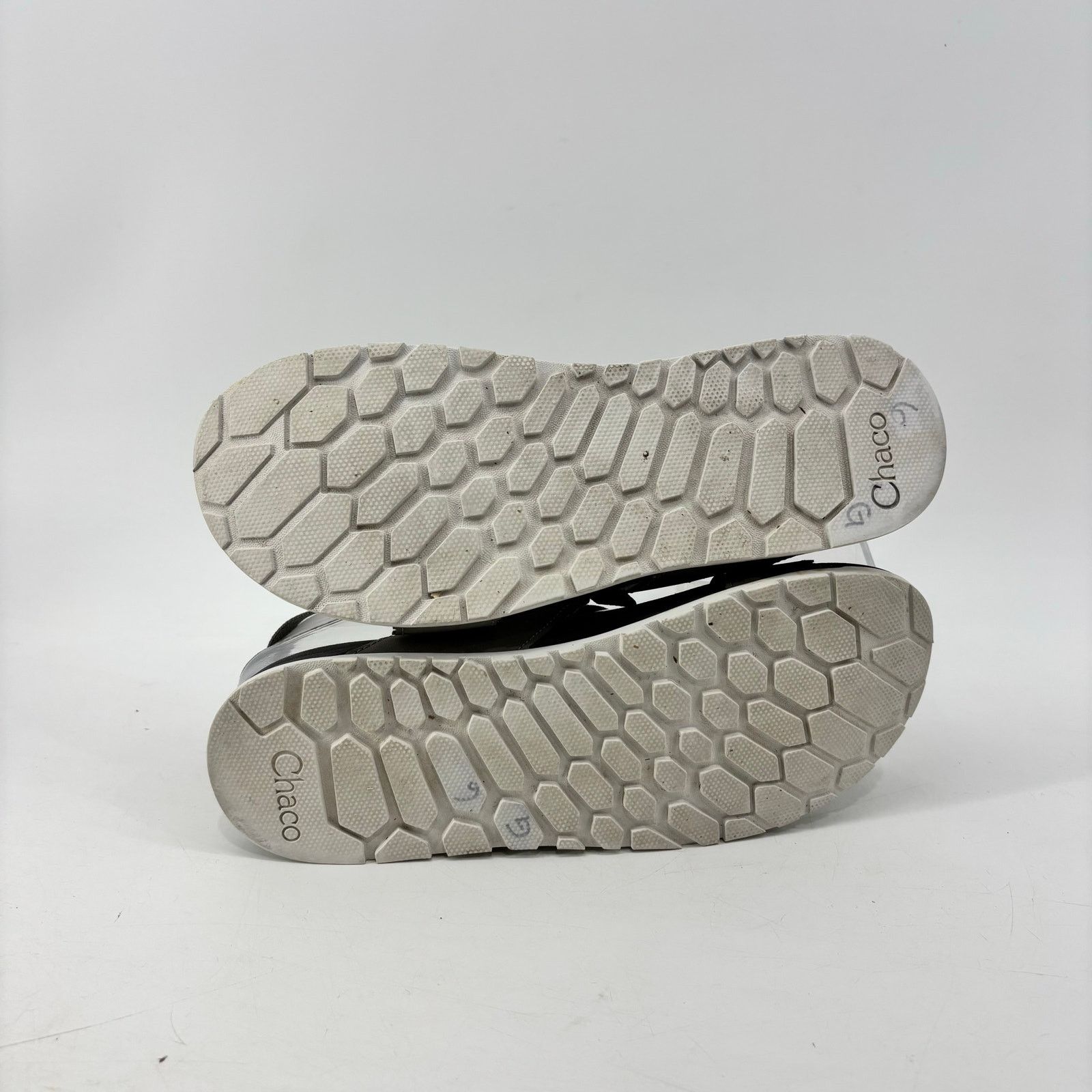 Chaco Chaco Womens Size 9 Lowdown Pully Gray Strappy Sandals Size US 9 / IT 39 - 5 Thumbnail