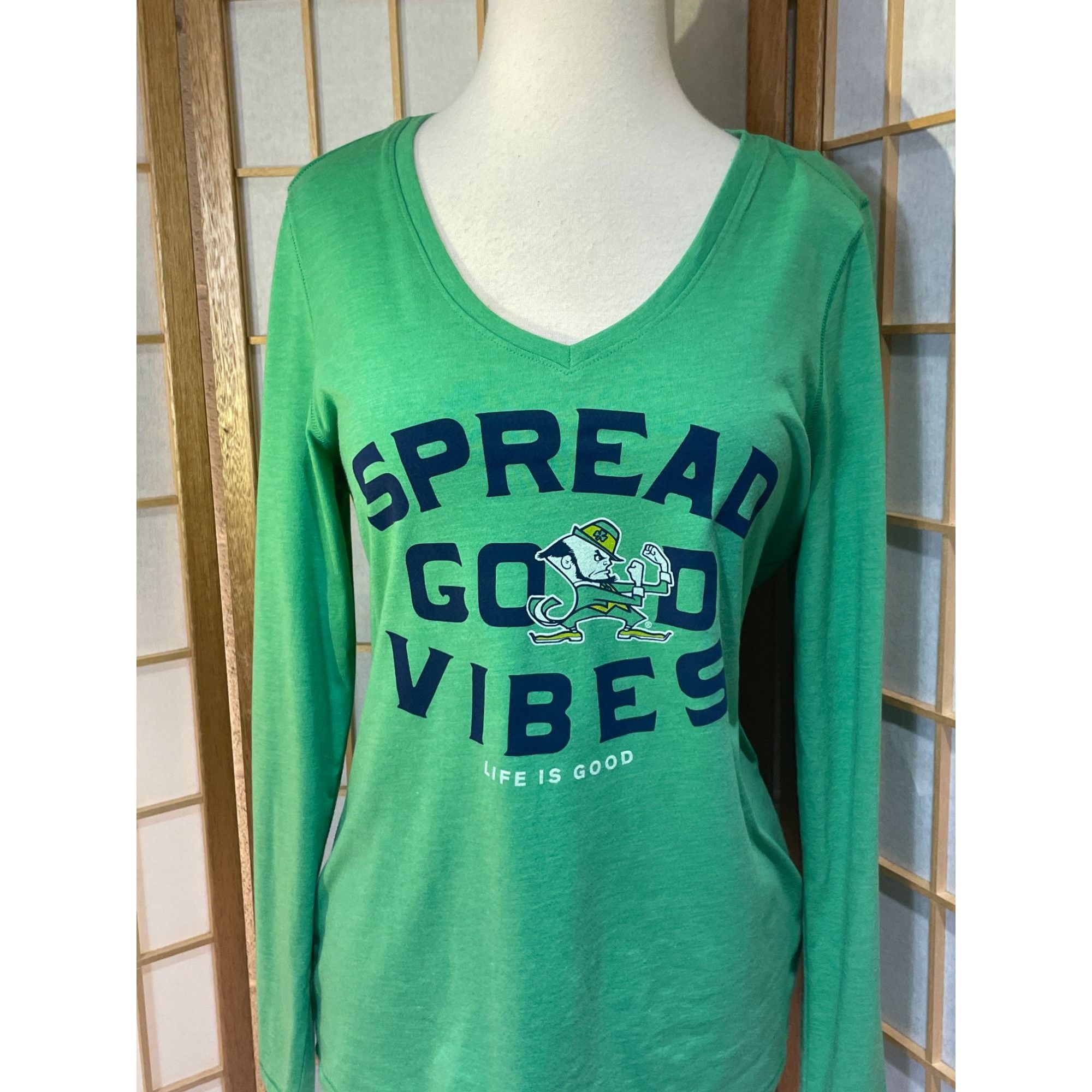 Life is Good NWT Life is Good Med Notre Dame L/S Tee Size M / US 6-8 / IT 42-44 - 1 Thumbnail