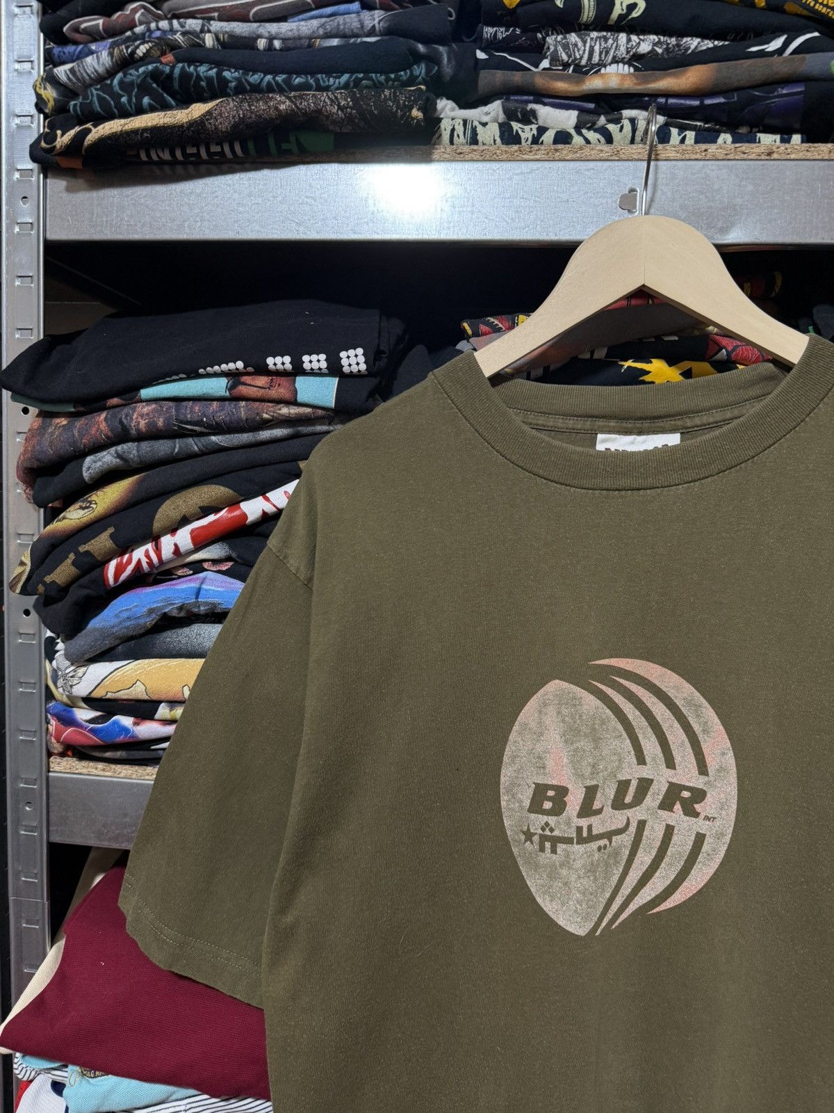 Band Tees × Vintage Vintage 1996 Blur Arabic Logo Rock Band Retro T-Shirt Y2K Size US XL / EU 56 / 4 - 3 Thumbnail