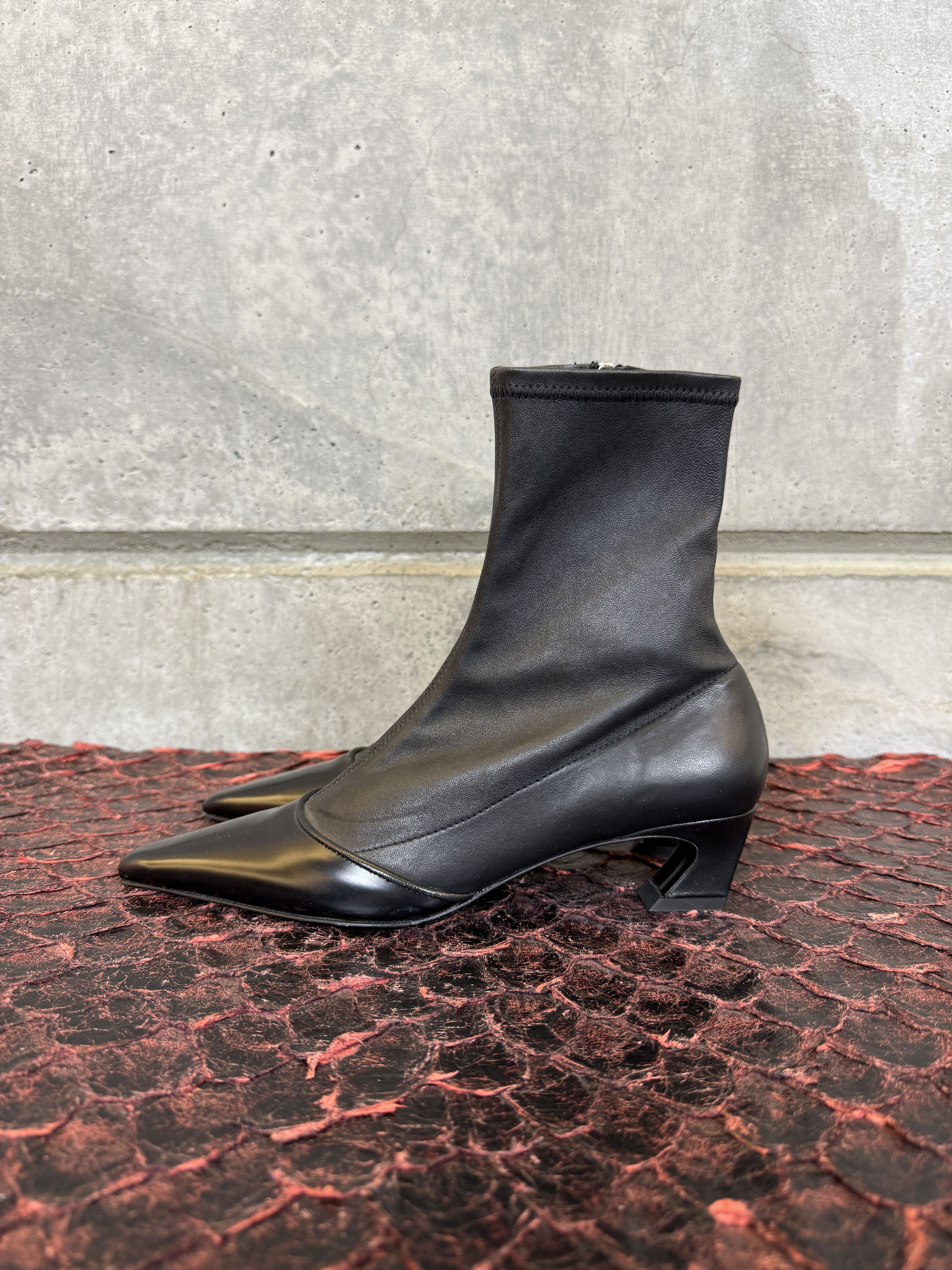 Acne Studios $830 Acne Studios Bano Leather Ankle Boots Size US 6 / IT 36 - 8 Thumbnail