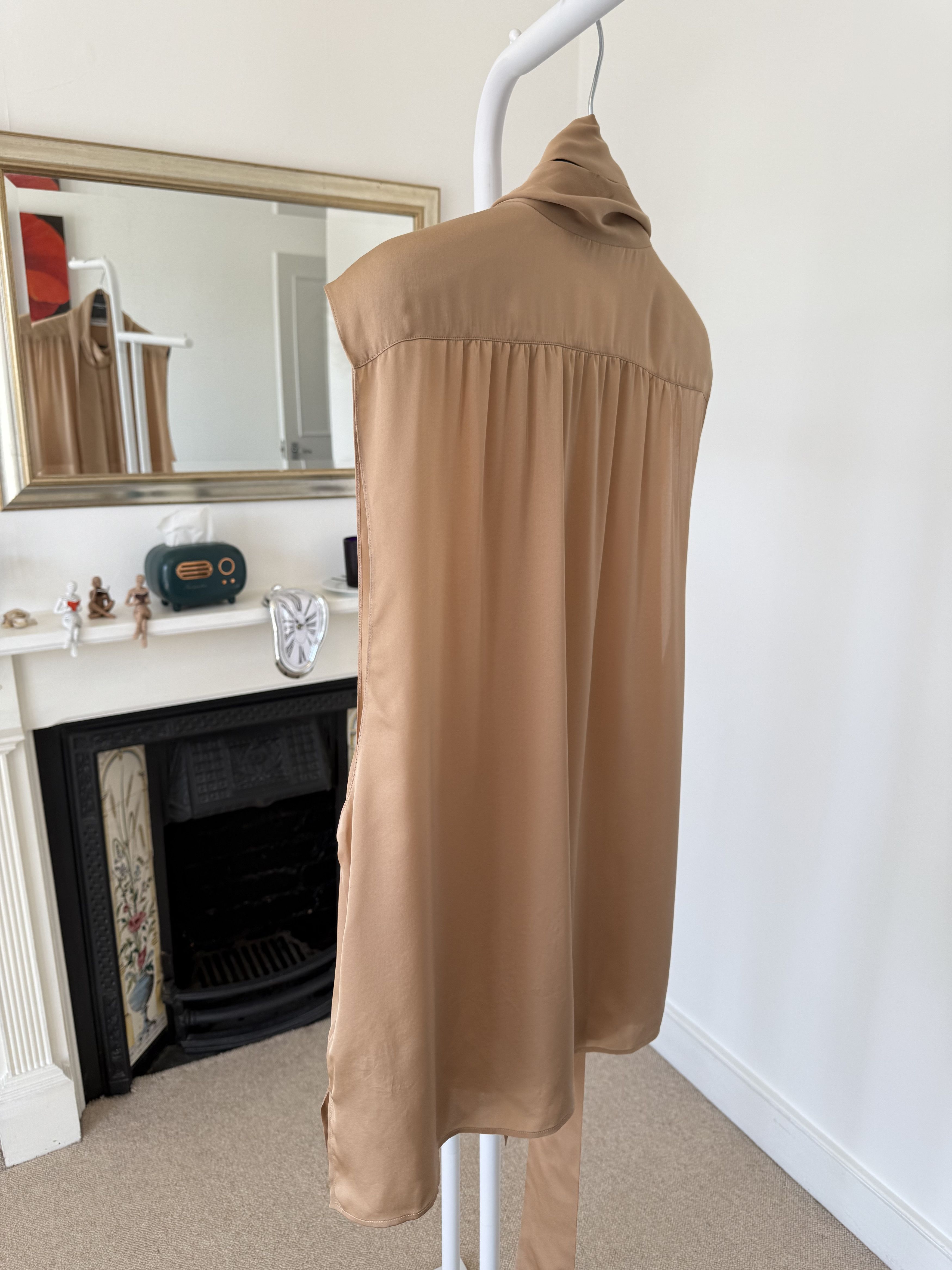 Saint Laurent Paris SS23 Saint Laurent Lavalliere-Neck Tunic Shirt in Silk Satin Size US S / EU 44-46 / 1 - 6 Thumbnail