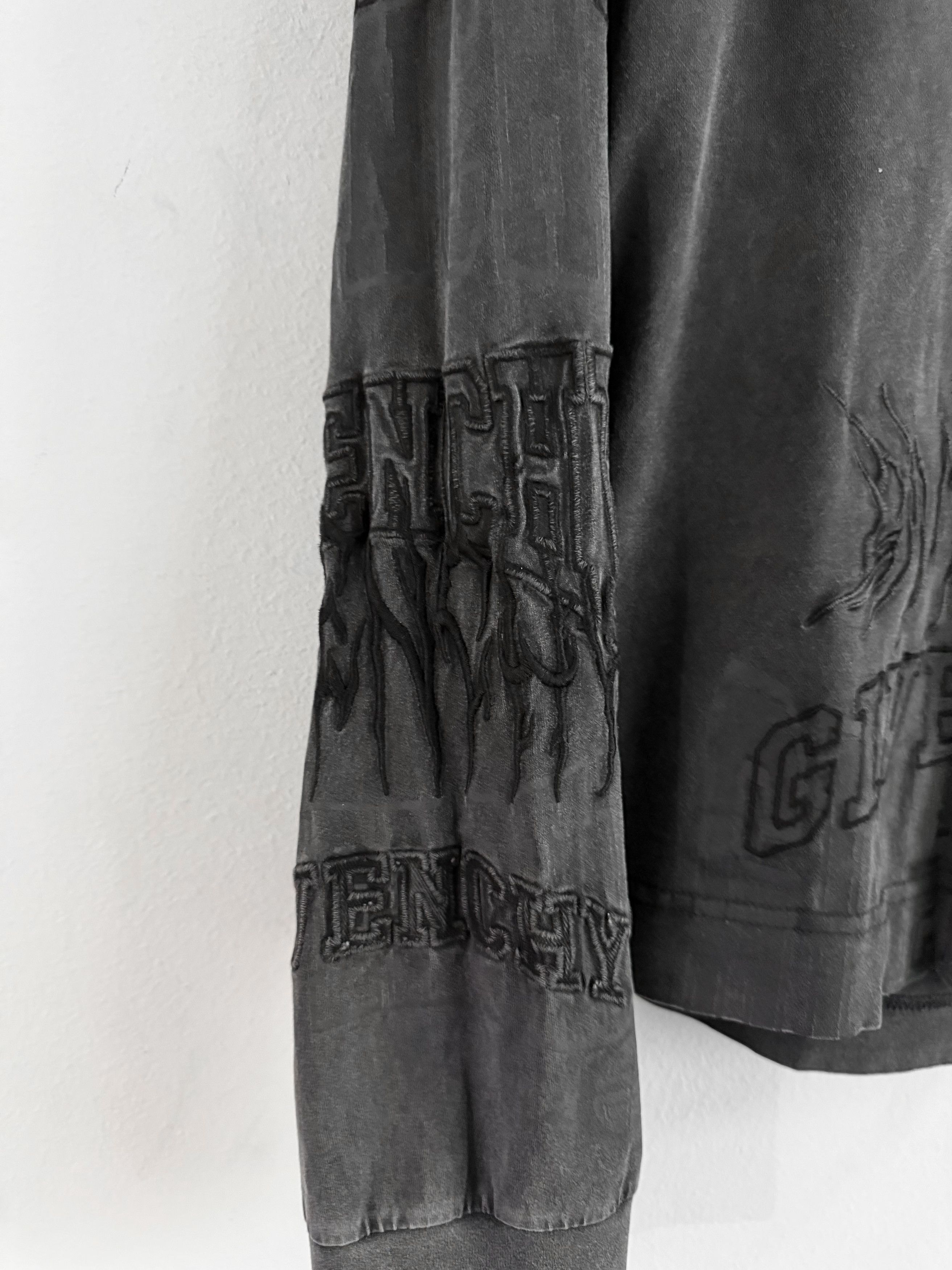 Givenchy Double Layer Embroidered Long Sleeve Tee Shirt Black Size US XL / EU 56 / 4 - 7 Thumbnail