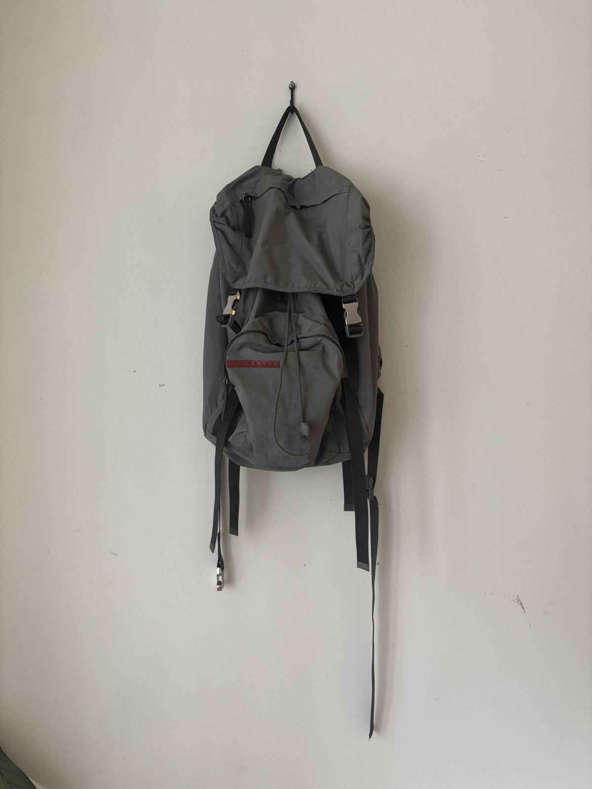 Prada PRADA SPORT 1999 LINEA ROSSA SLING BACKPACK BAG | Grailed
