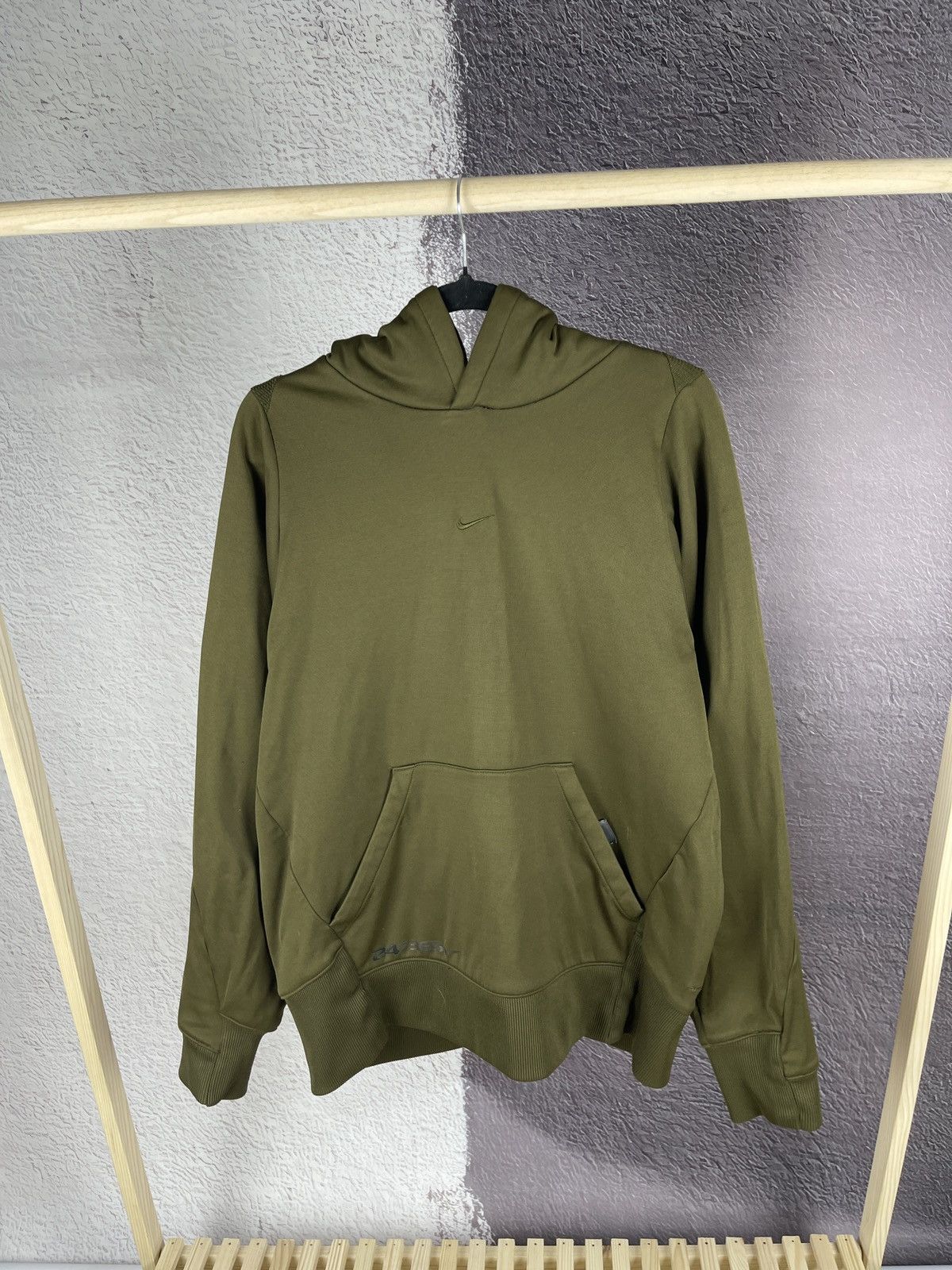 Nike × Vintage Nike vintage y2k khaki center logo swoosh hoodie Size US L / EU 52-54 / 3 - 1 Thumbnail