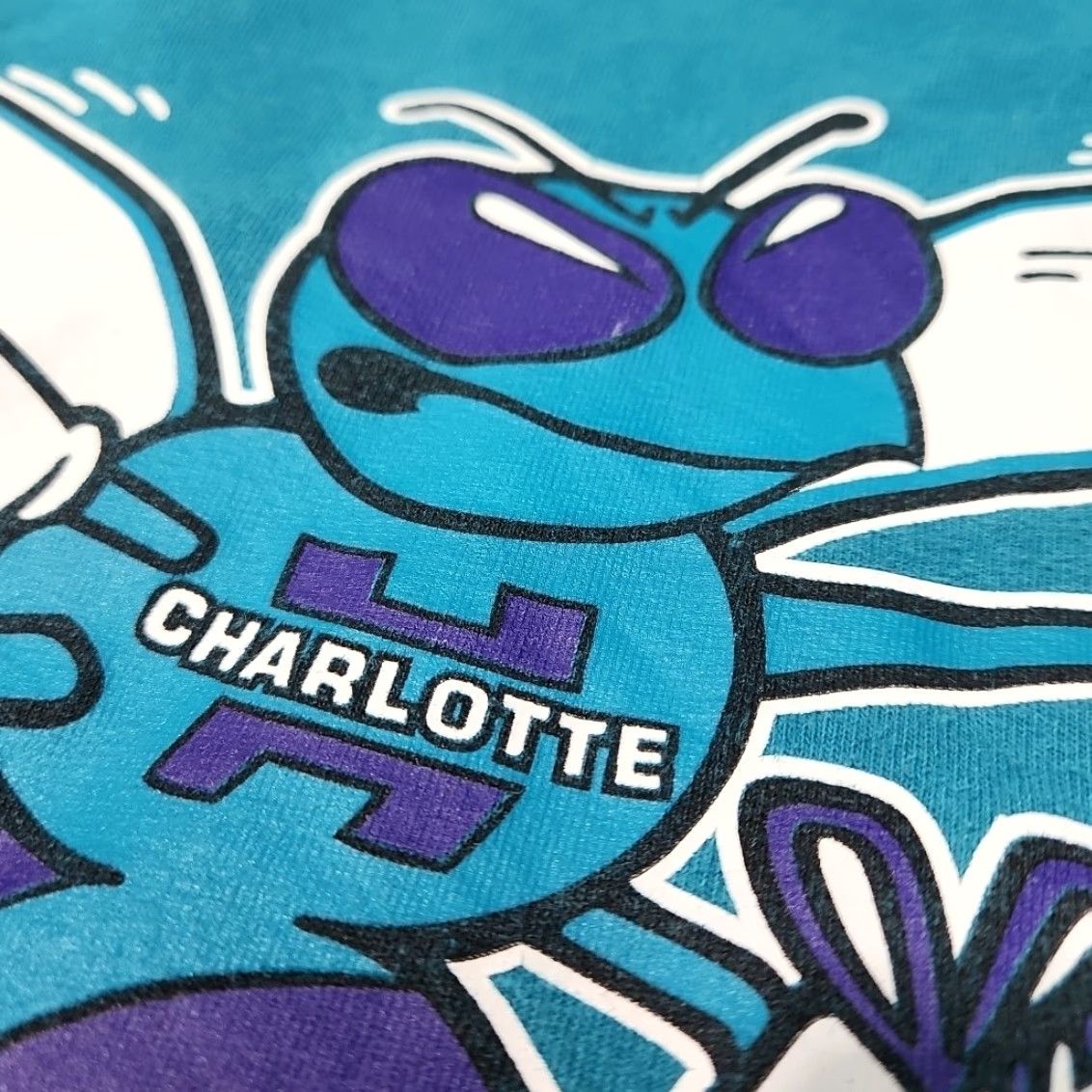 Mitchell & Ness Mitchell & Ness Charlotte Hornets T-Shirt Men Large Teal Retro Logo Graphic Print Short Sleeve Crew Neck Cotton Shirt Nike Size US L / EU 52-54 / 3 - 5 Thumbnail