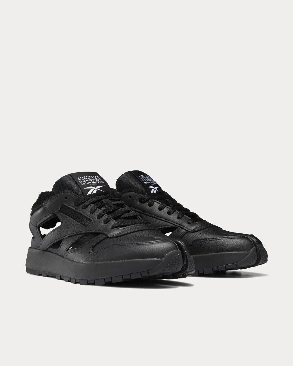 Maison Margiela Magiela x Reebok Tabi Black Classic Leather DQ Sneakers Size US 11 / EU 44 - 19 Thumbnail