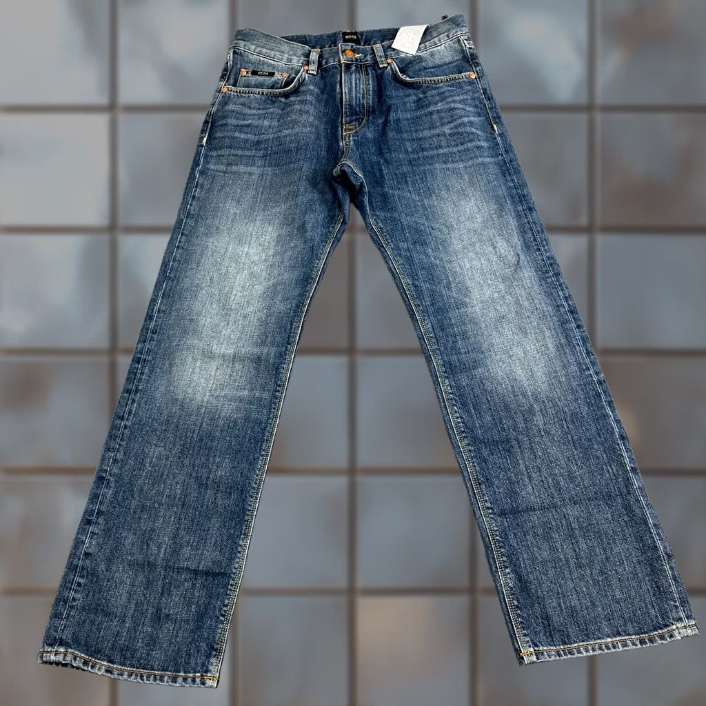 Hugo Boss HUGO BOSS Jeans Regular Straight 30 30 Mid Wash Blue Whiskers 100% Cotton Mens Jeans Regular 30in Blue Vintage: No Size US 30 / EU 46 - 1 Thumbnail