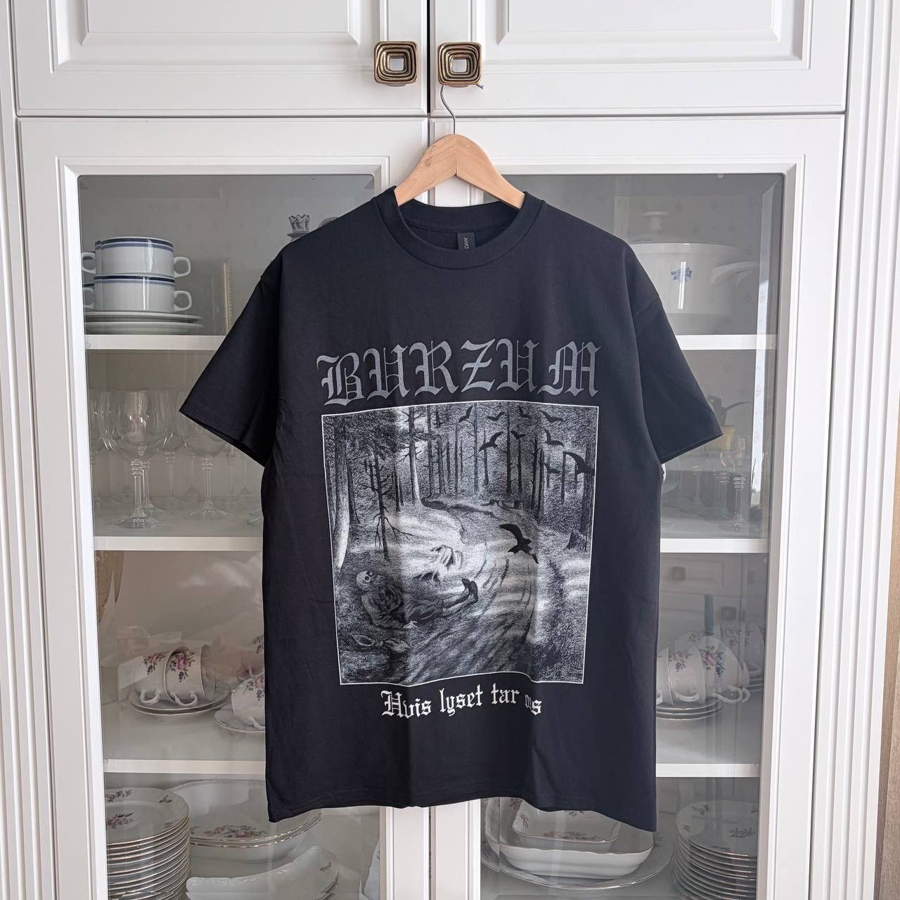 Band Tees T-shirt Burzum - Hvist lyset tar oss / Black metal Size US L / EU 52-54 / 3 - 1 Thumbnail