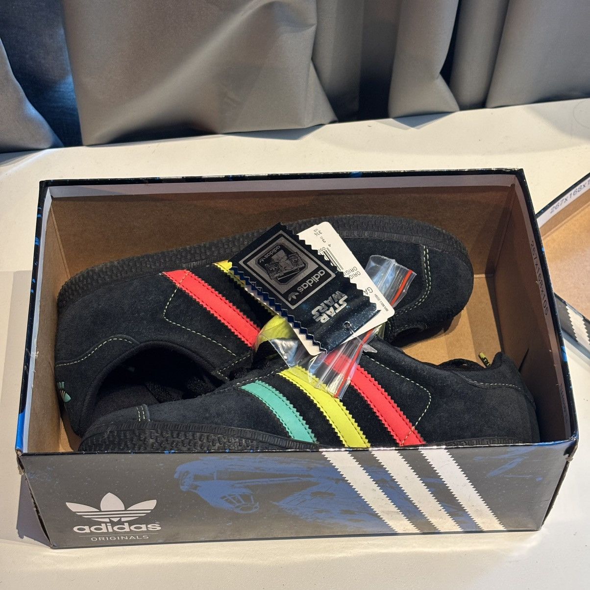 Adidas × Star Wars Adidas Junior Gazelle X Boba Fett Star Wars Size US 4 / IT 34 - 10 Thumbnail