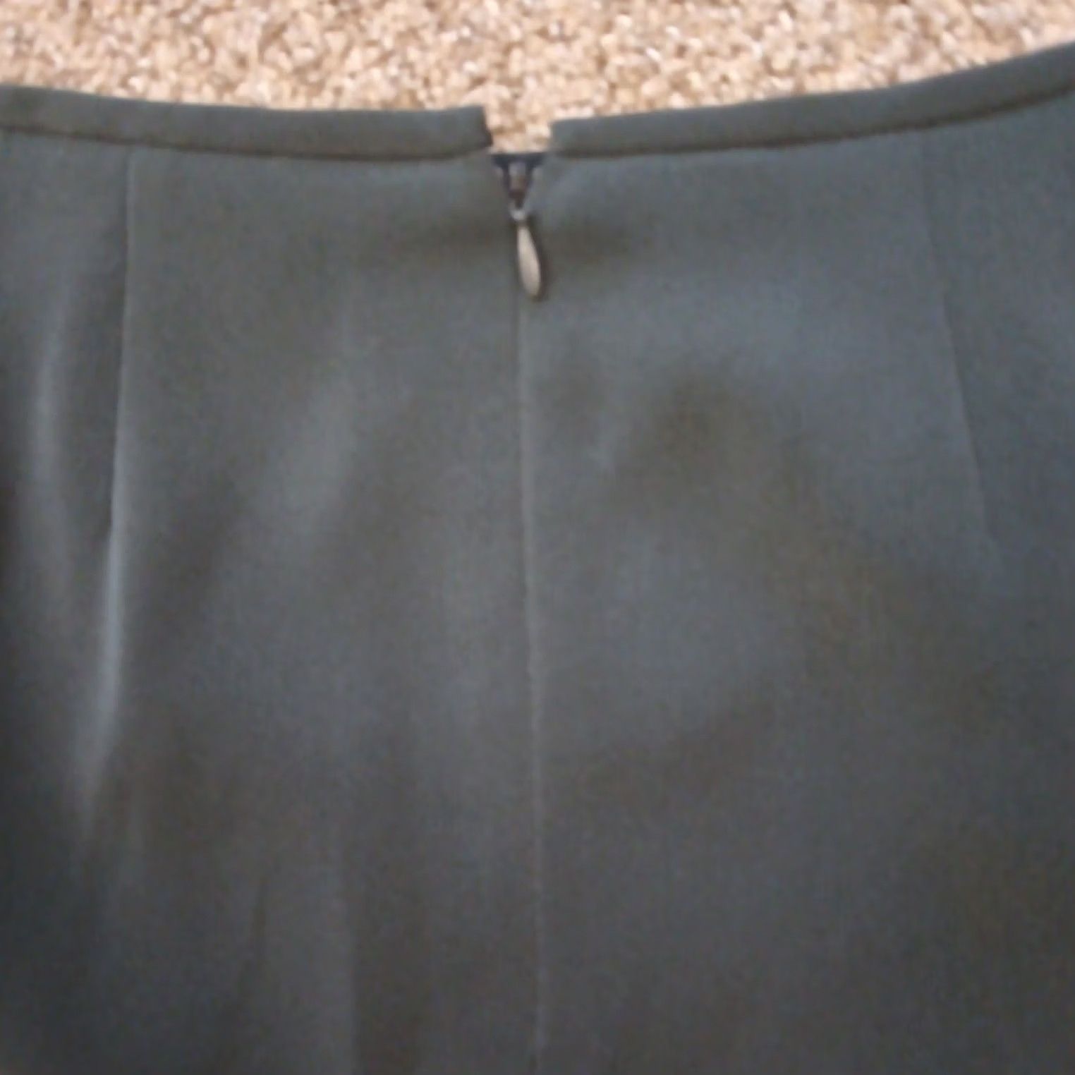 Kasper Kasper Skirt Petite 4P Gray Knee Length Pencil Lined Slit Women Size 27" / US 4 / IT 40 - 7 Thumbnail