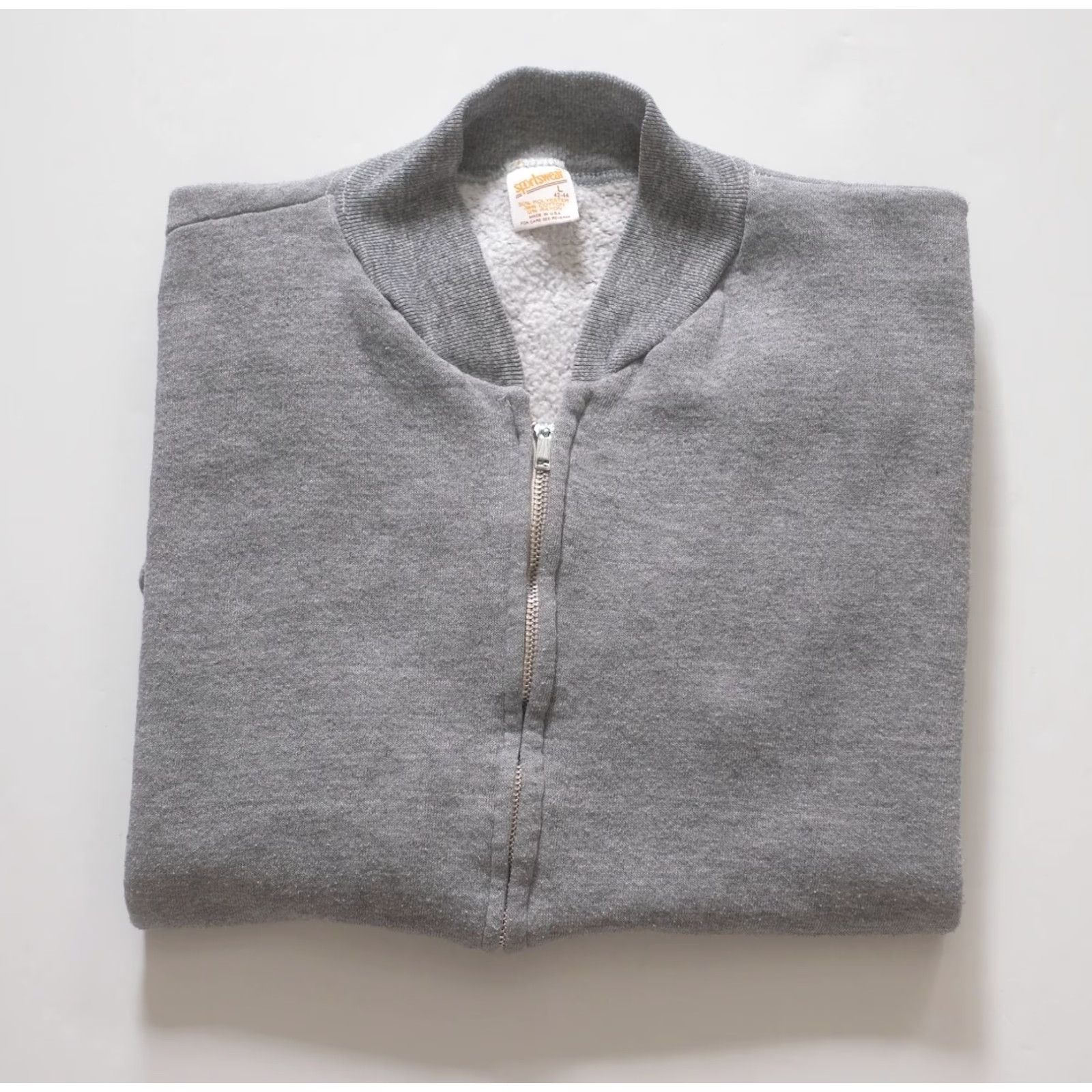 Vintage VINTAGE Sportswear Sweatshirt Crew Neck Sleeveless Gray USA Made Active 80s 70s L Men Size US L / EU 52-54 / 3 - 5 Thumbnail