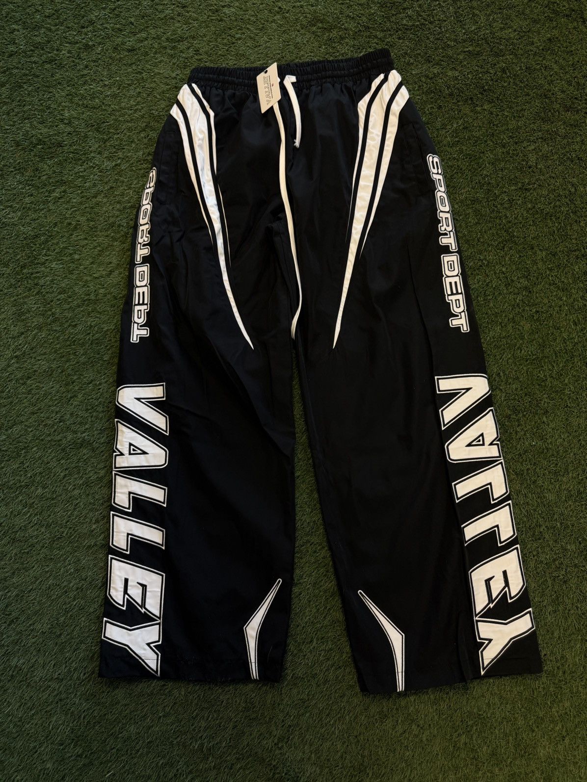 Vale Valley Track Suit Black Pants Size (M) Brand New Size US 32 / EU 48 - 2 Thumbnail