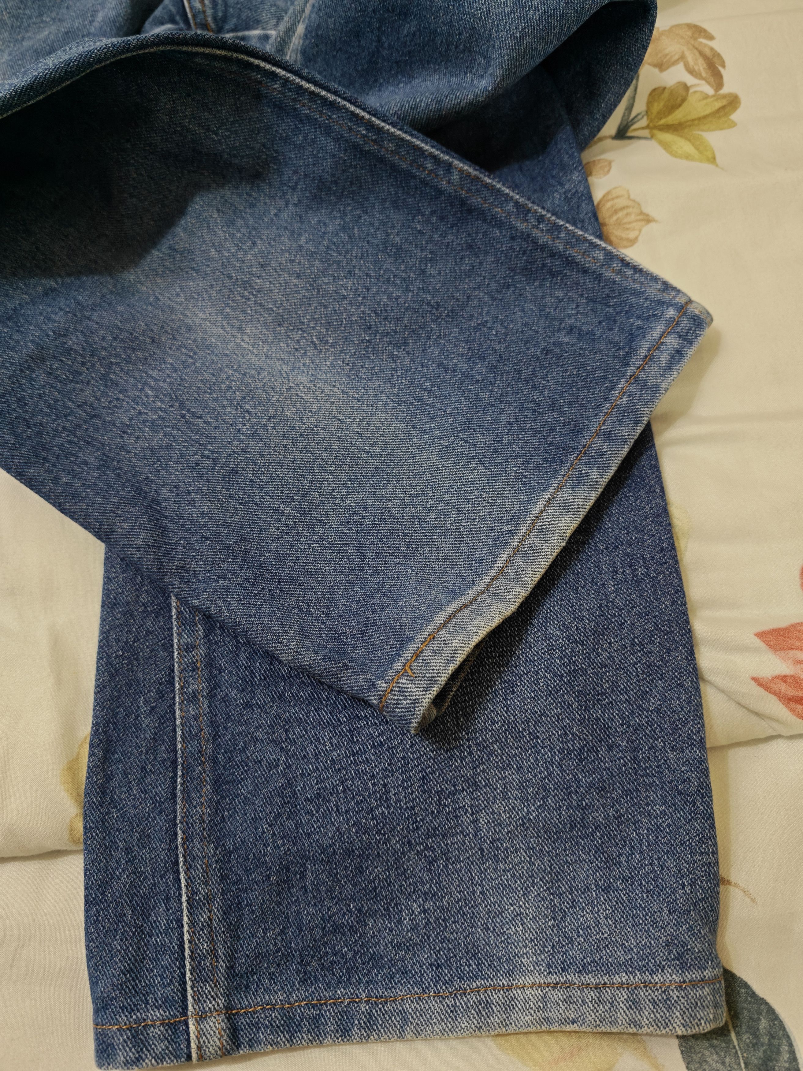 Givenchy Vintage 90s Givenchy Nice Faded Jeans Made in Italy Size US 32 / EU 48 - 12 Thumbnail