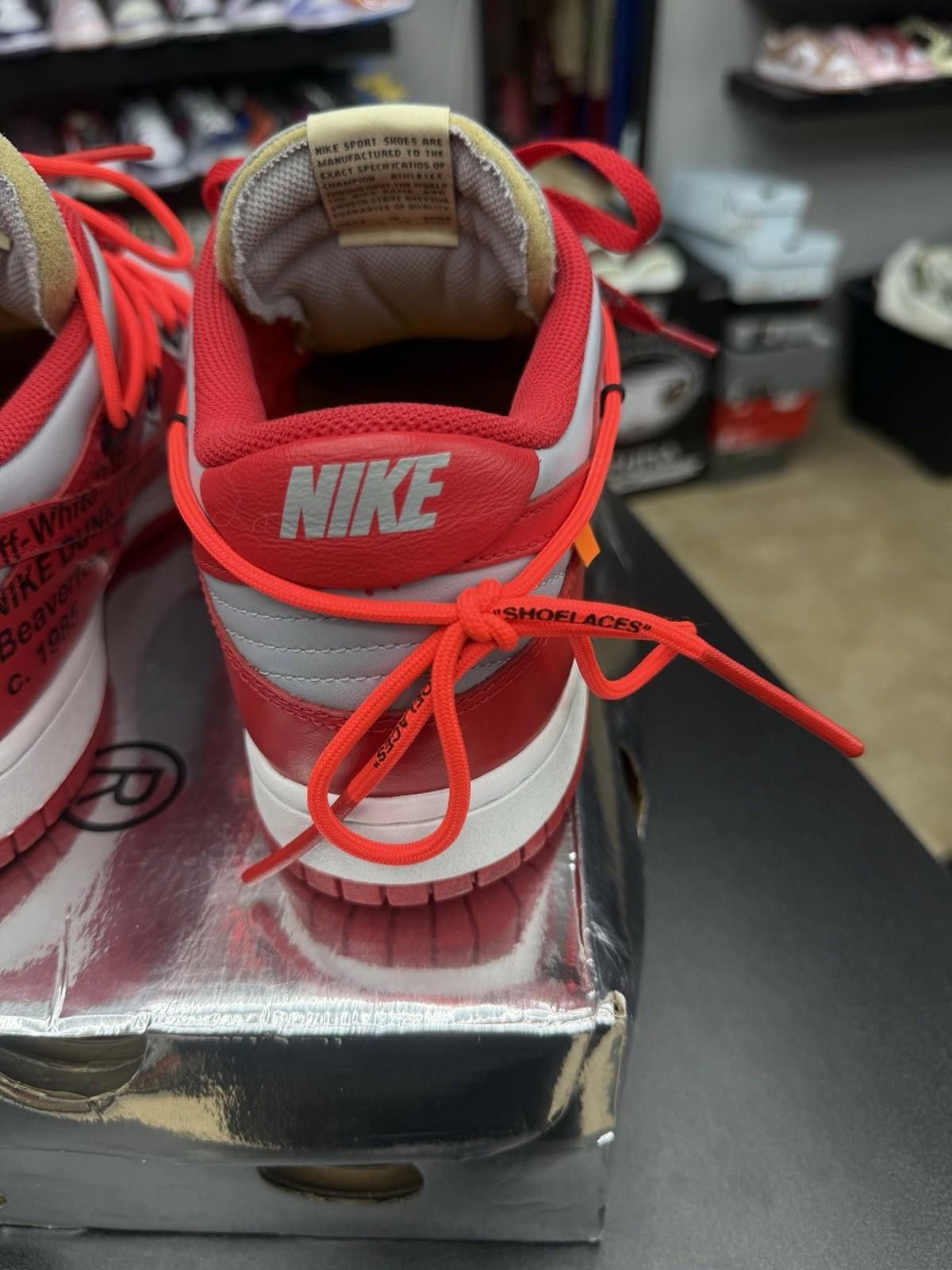 Nike Size 11 - Nike Dunk Low x OFF-WHITE University Red 2019 Size US 11 / EU 44 - 8 Thumbnail