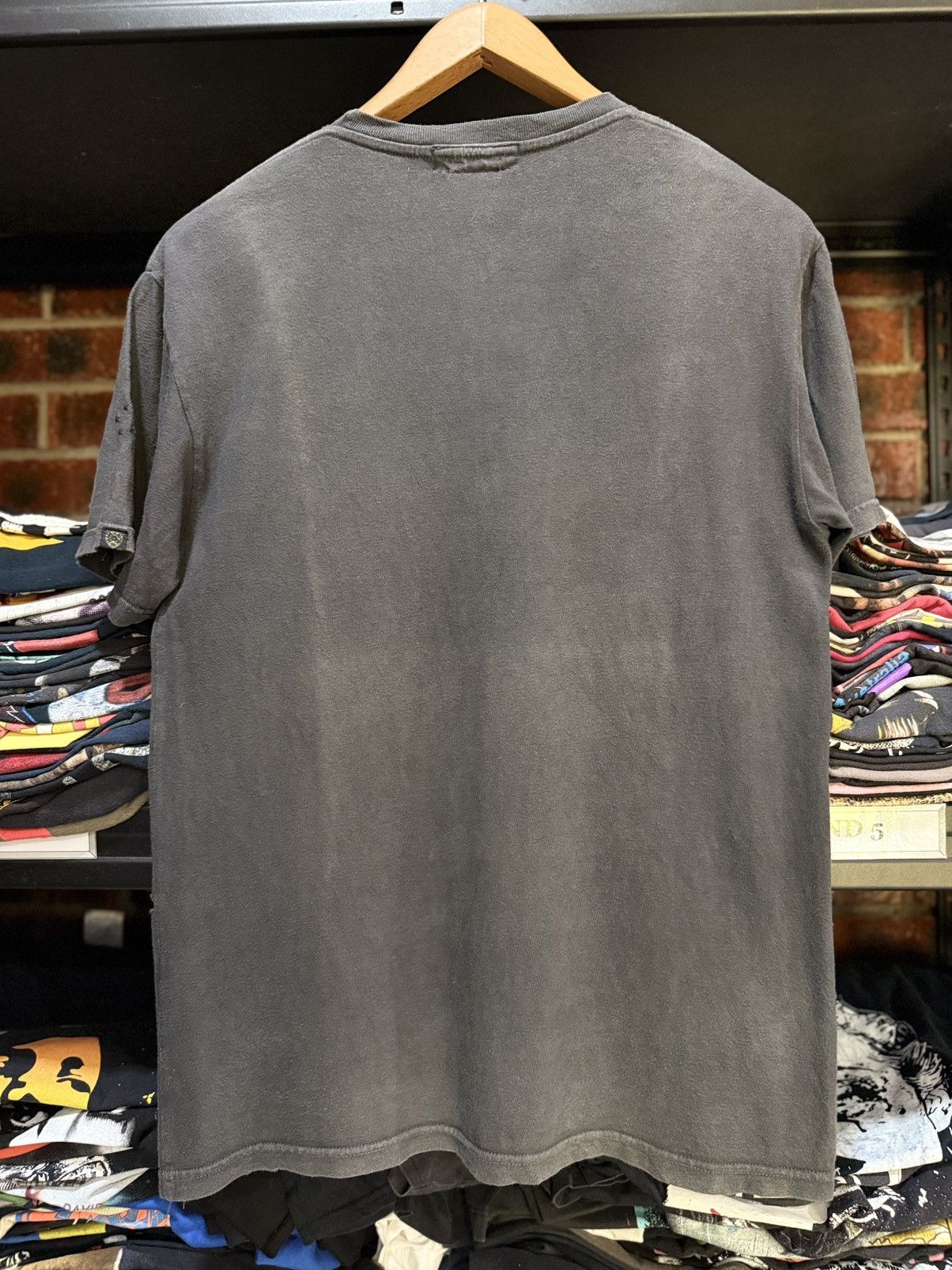 Vintage Thrashed Vintage Peace Animals Japan Brand Sun Faded Size US M / EU 48-50 / 2 - 11 Thumbnail