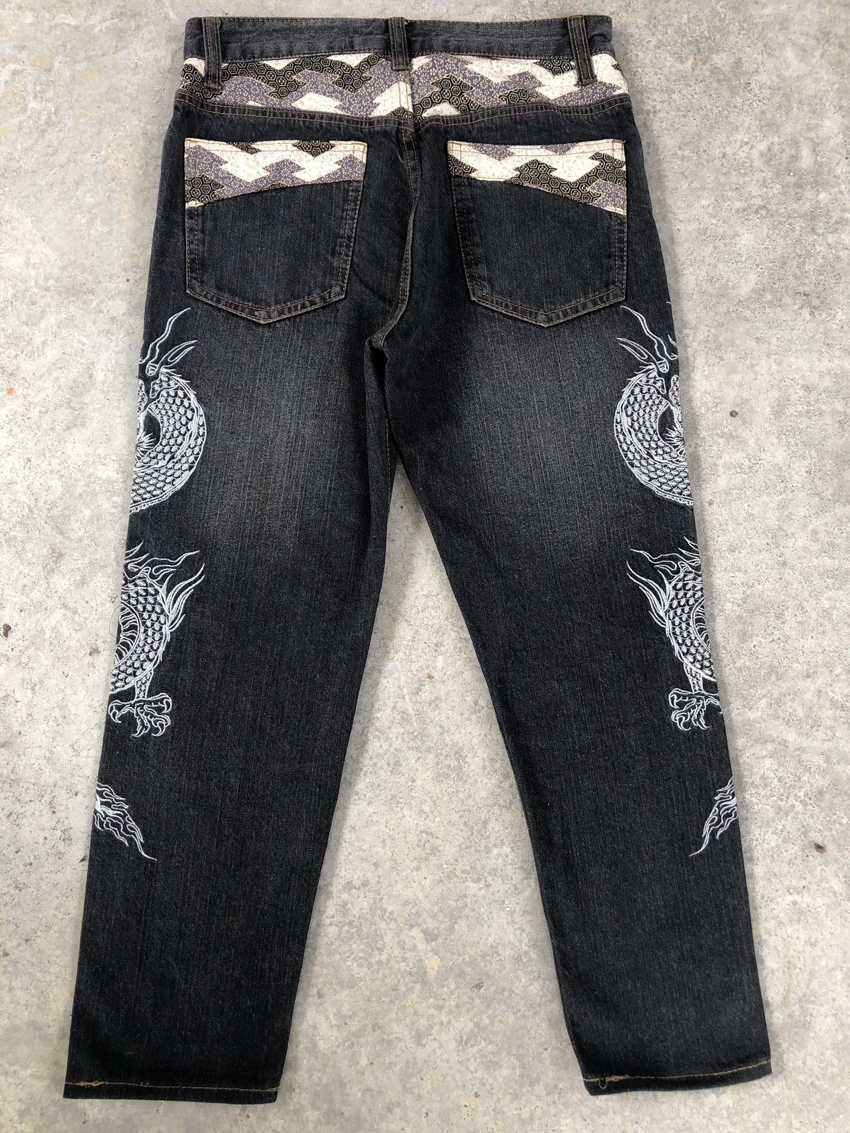 Japanese Brand Japanese Dragon Embroidered Distressed Jeans Size US 31 - 2 Thumbnail