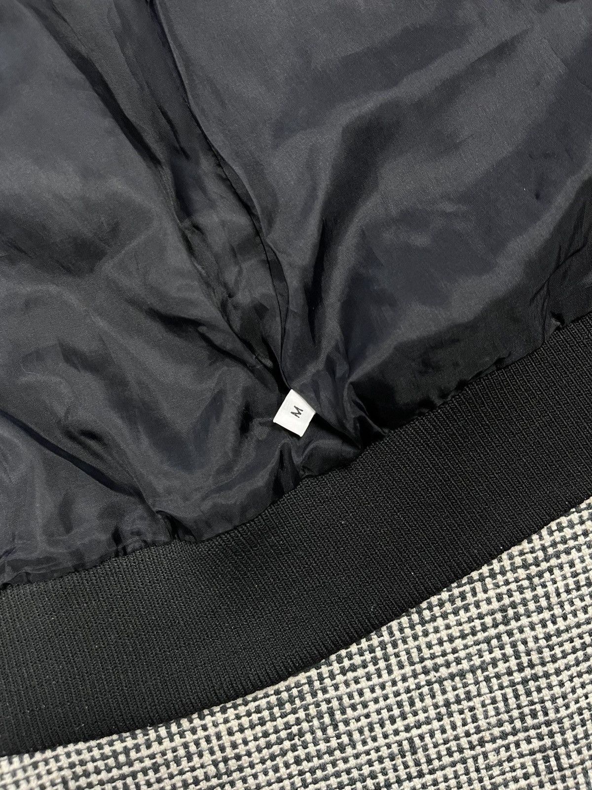 V AVE SHOE REPAIR Fifth avenue shoe repair nylon shiny bomber jacket Size US M / EU 48-50 / 2 - 6 Thumbnail