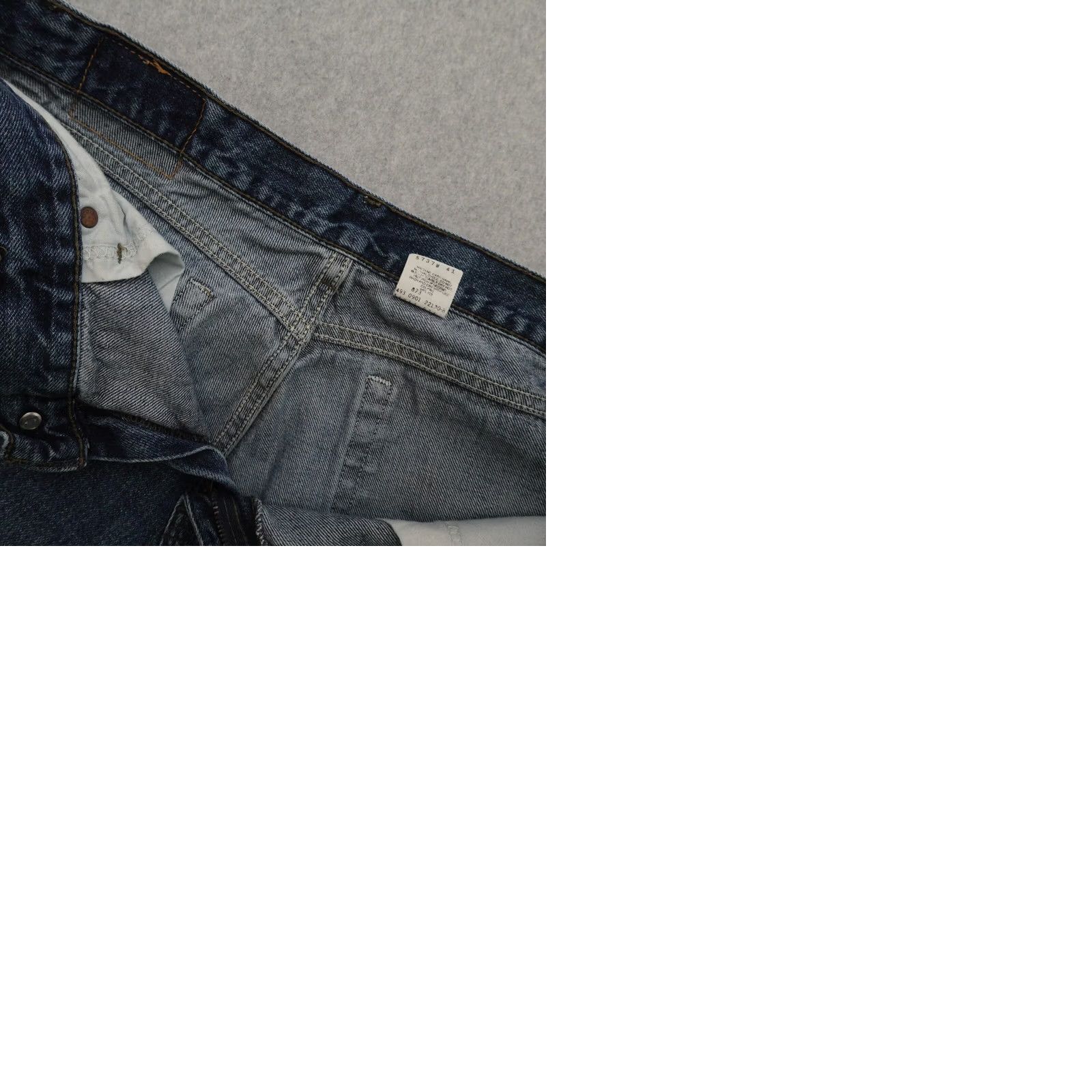 Levi's VINTAGE Levi's Jeans Women 13 (13X31) 518 Superlow Bootcut Blue Denim Junior Size 13 Womens Jeans Boots cutoff blue denim Size 34" / US 12 / IT 48 - 10 Thumbnail